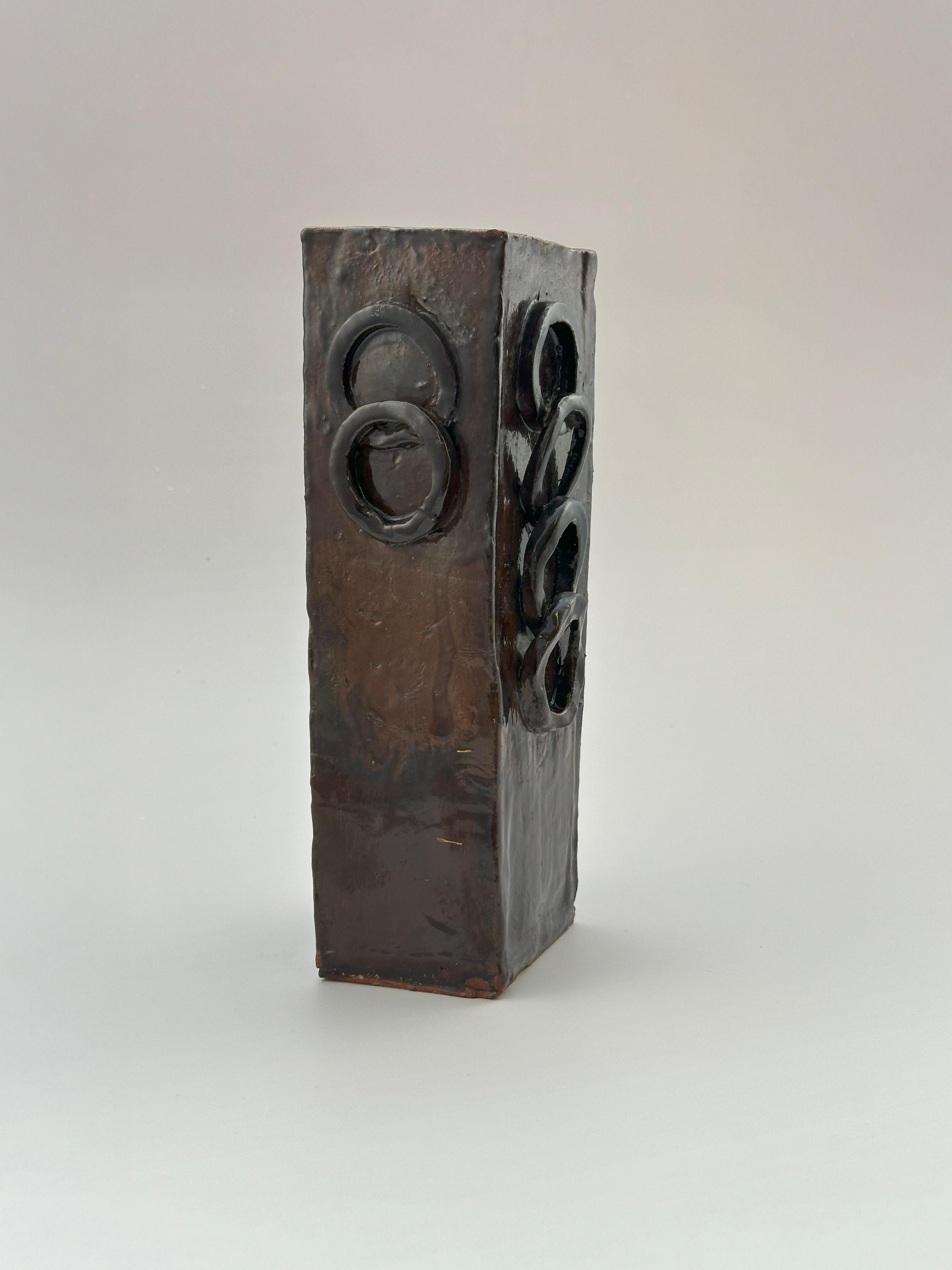 Brutalistische britische Studio Pottery Vase, Tenmoku-Glasur, ca. 1970er Jahre im Angebot 1