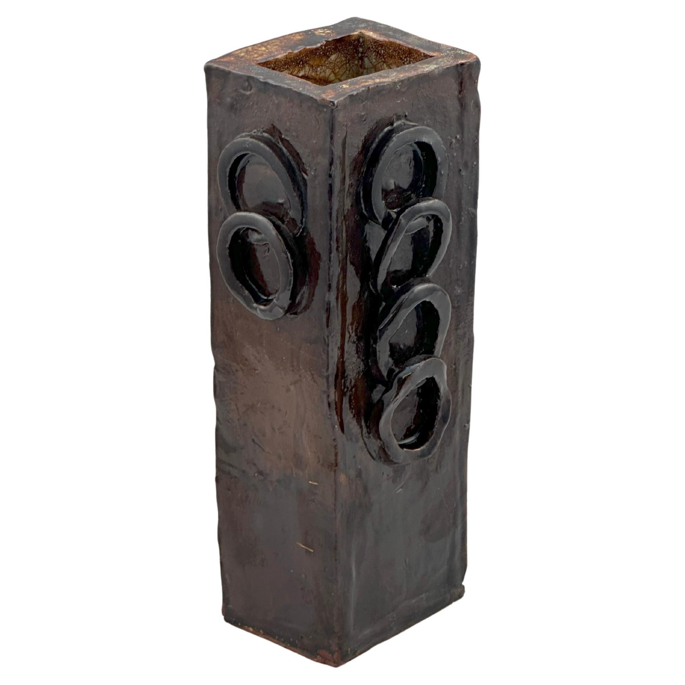 Brutalistische britische Studio Pottery Vase, Tenmoku-Glasur, ca. 1970er Jahre im Angebot