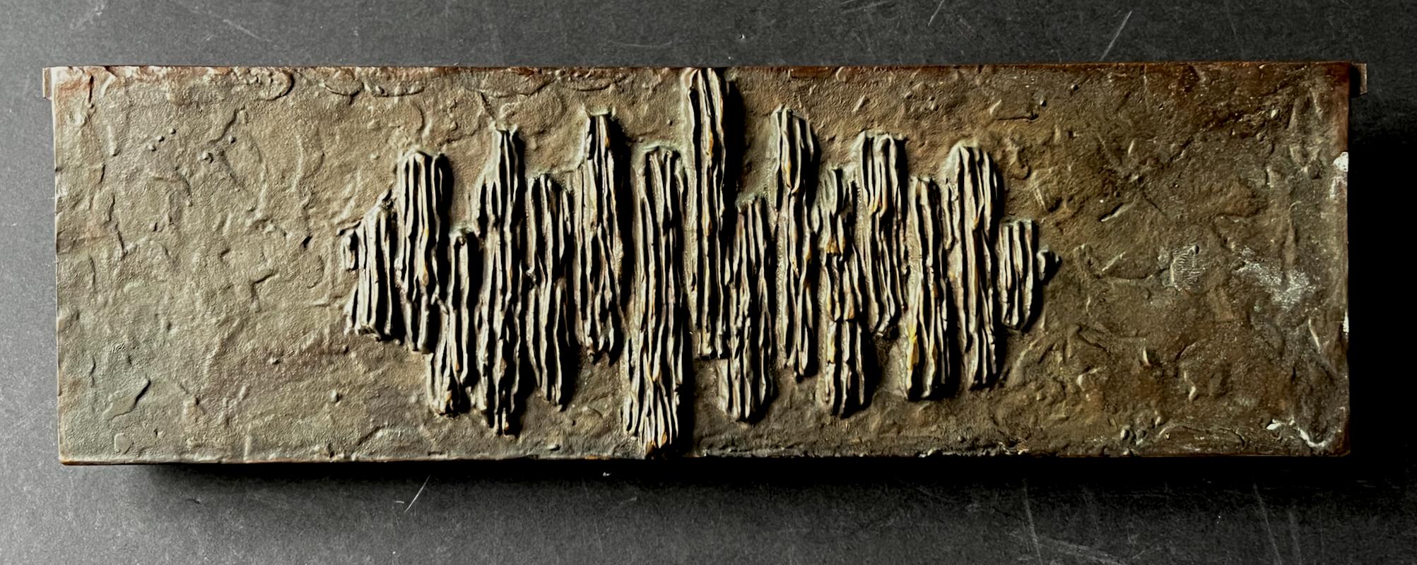 Brutalistisches Bronze-Türmöbel-Set (Postmoderne) im Angebot