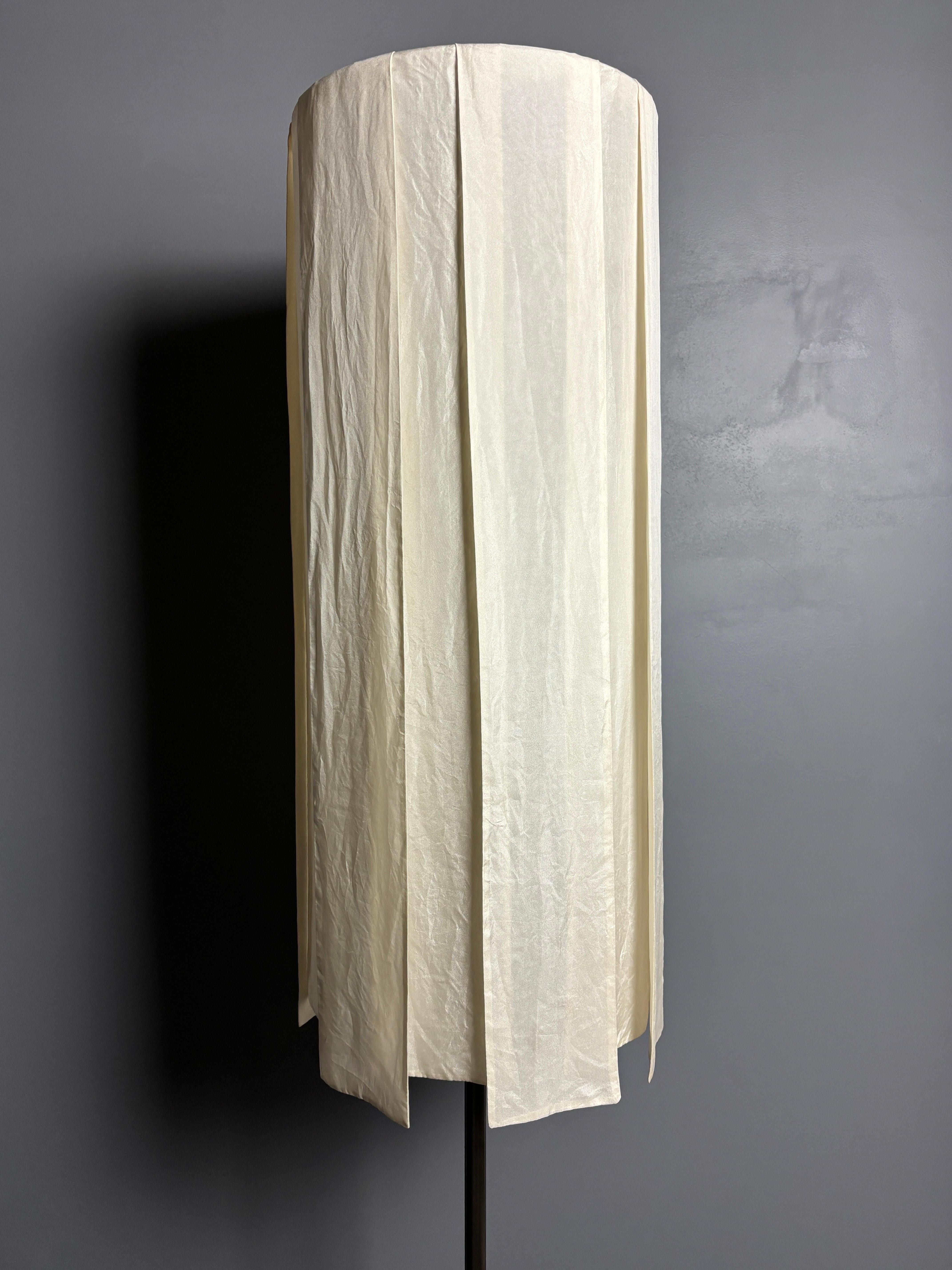 Brutalist bronze floor lamp, Dutch design 1990s by Jan des Bouvrie for Quasar For Sale 3