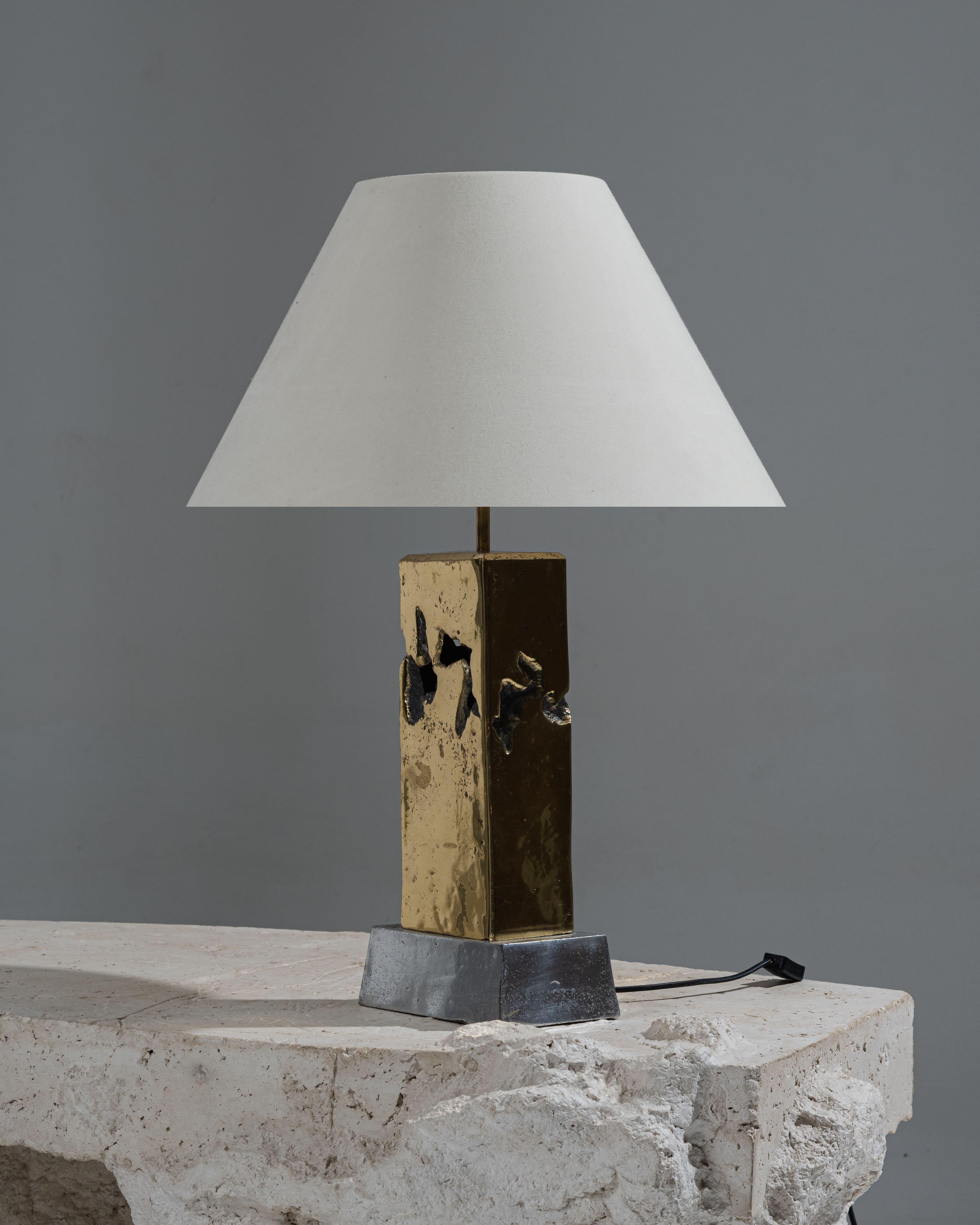 Lámpara de bronce brutalista, David Marshall, década de 1980 Brutalista en venta