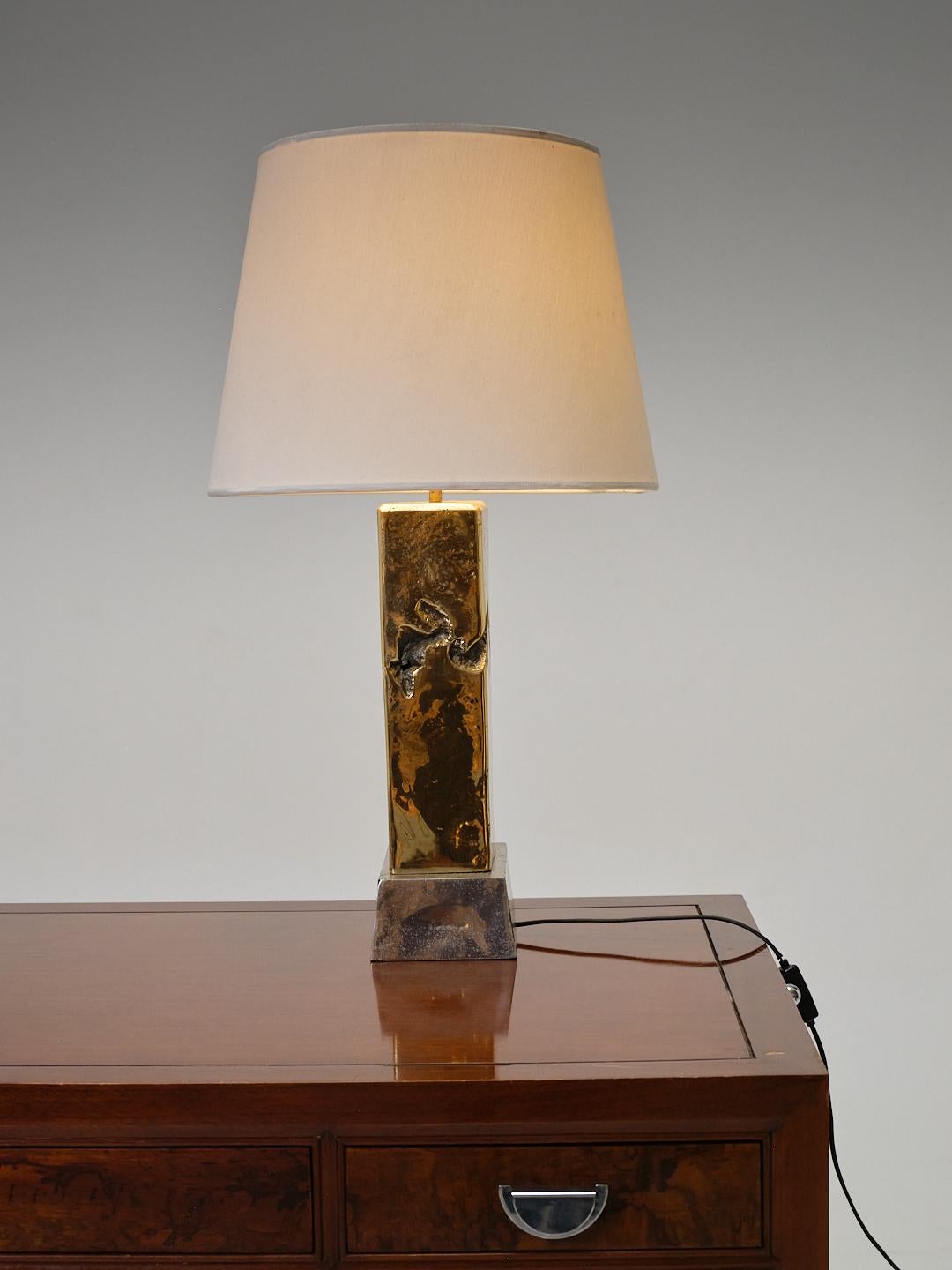 Lámpara de bronce brutalista, David Marshall, años 80 Europeo en venta