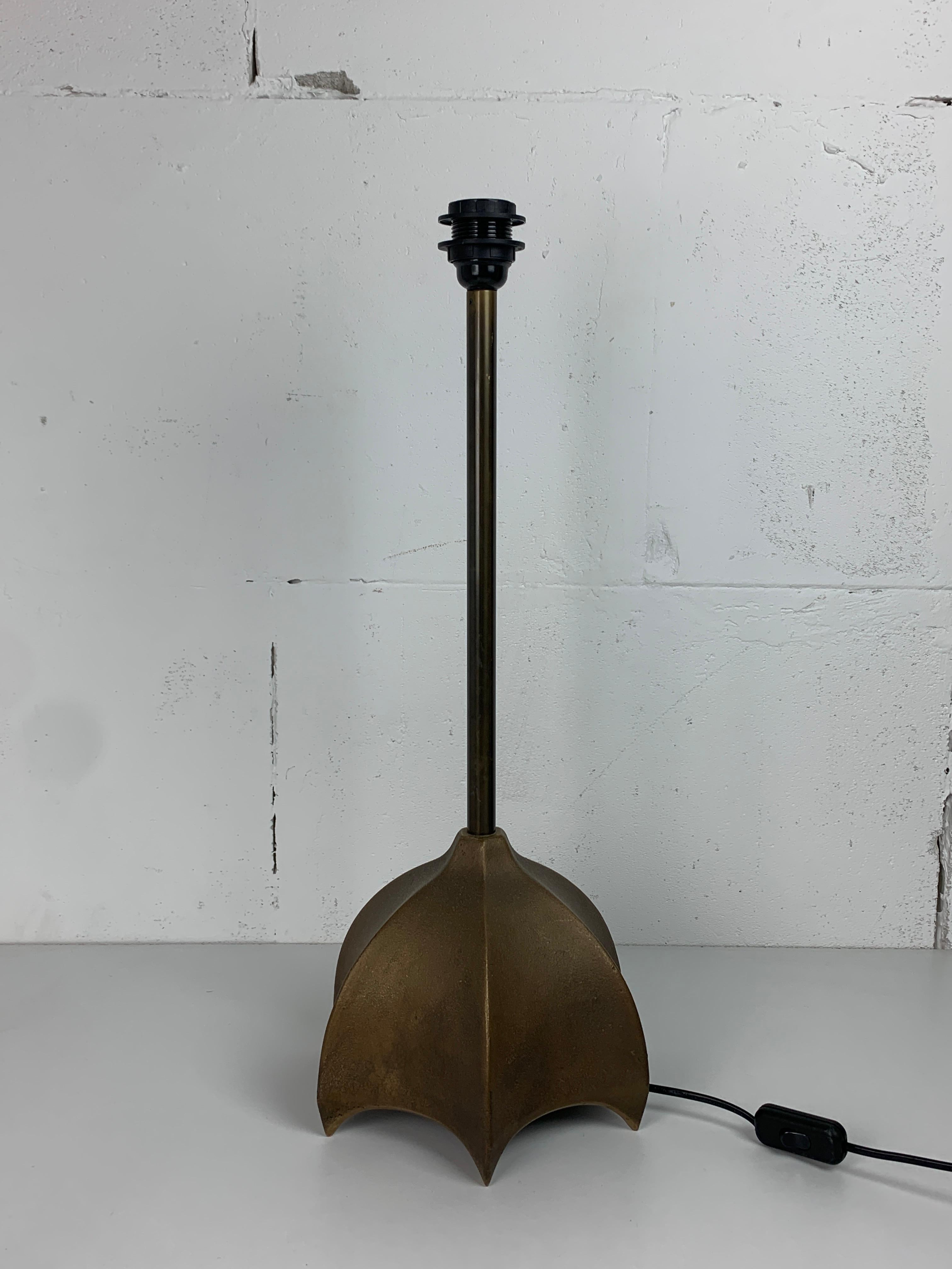 Brutalist bronze large cocoon table lamp, Dutch 1990s For Sale 7