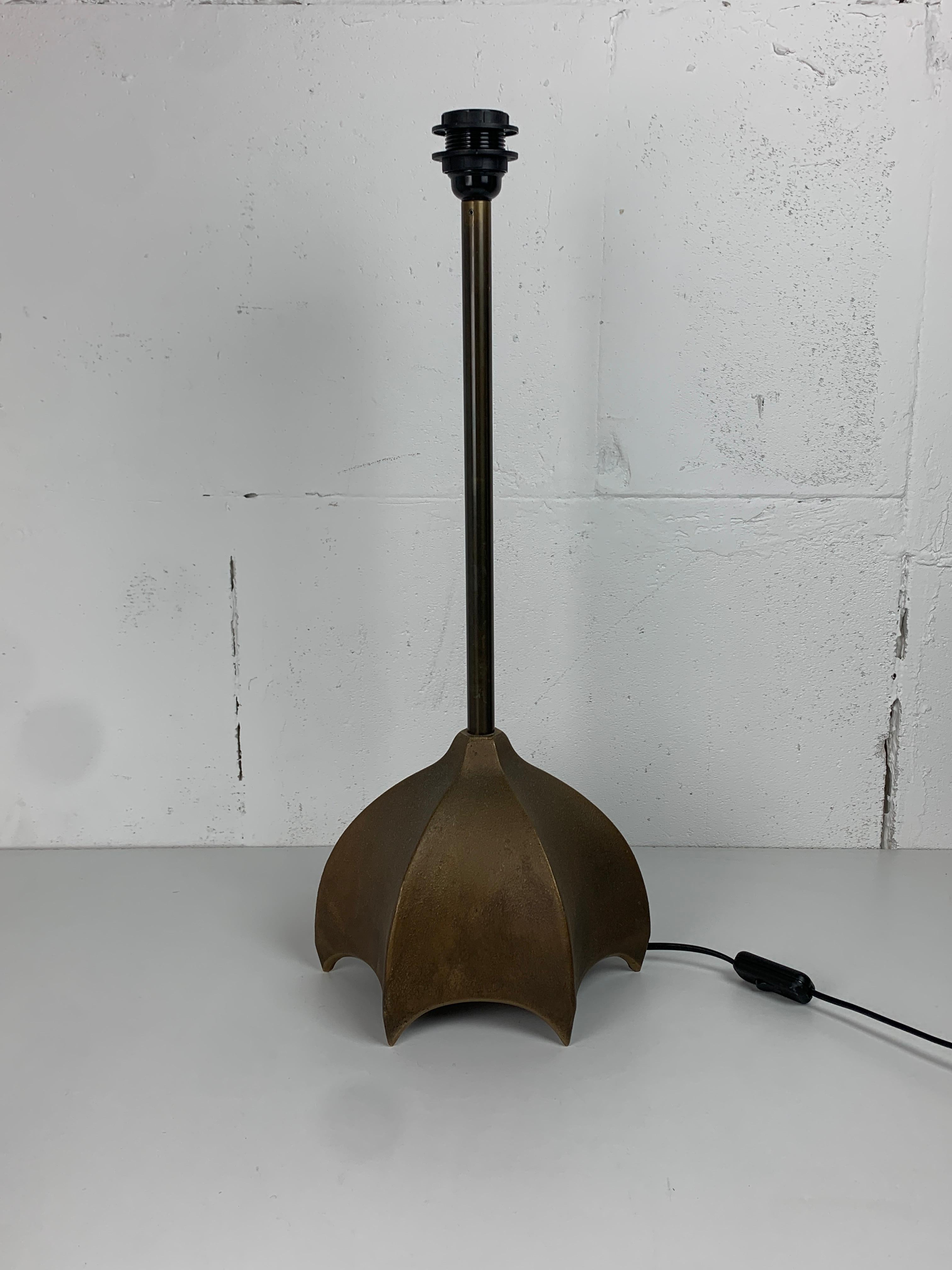Brutalist bronze large cocoon table lamp, Dutch 1990s For Sale 8