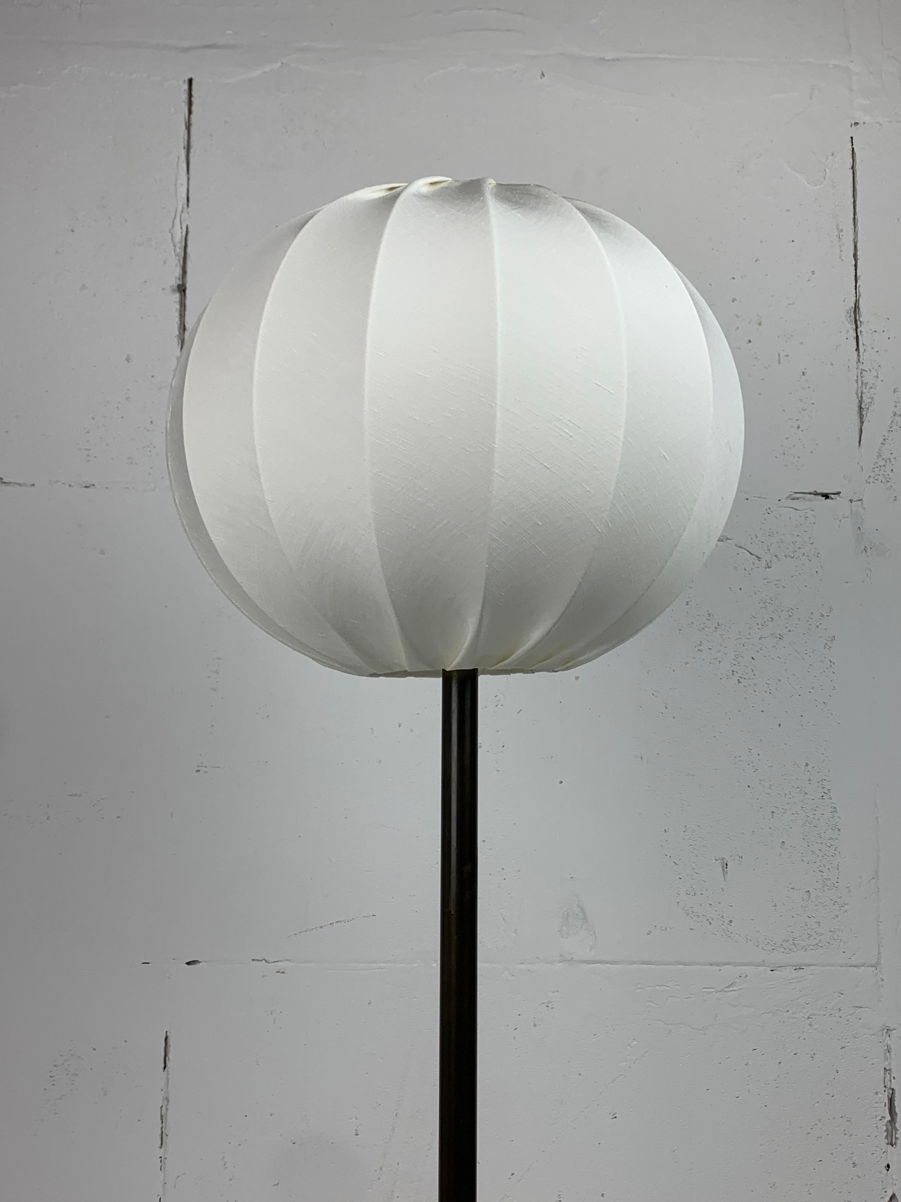 Brutalist bronze large cocoon table lamp, Dutch 1990s For Sale 3