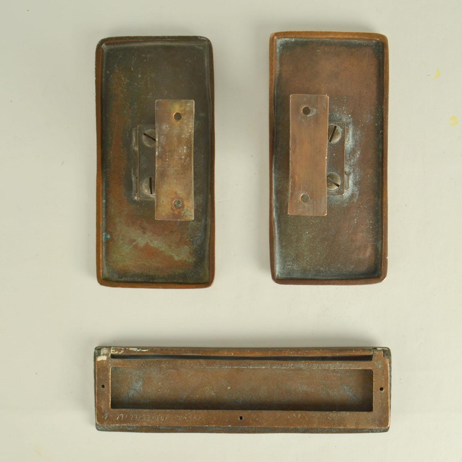 Brutalist Bronze Door Handles and Letterbox with Dynamic Relief For Sale 10