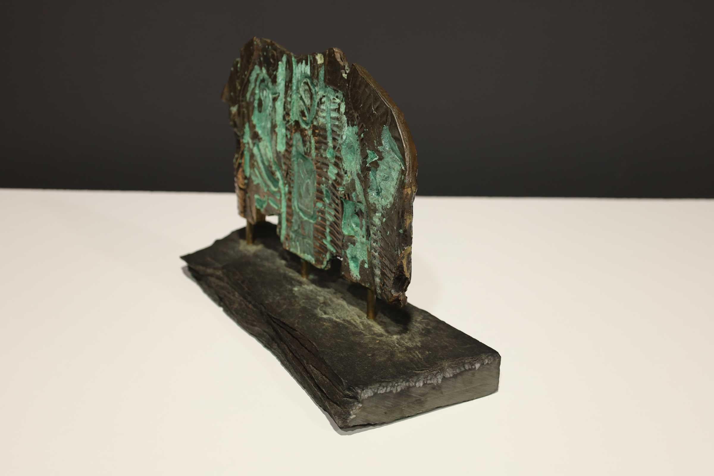 Brutalist Bronze Sculpture on Stand with Sedimentary Base In Good Condition For Sale In Dallas, TX