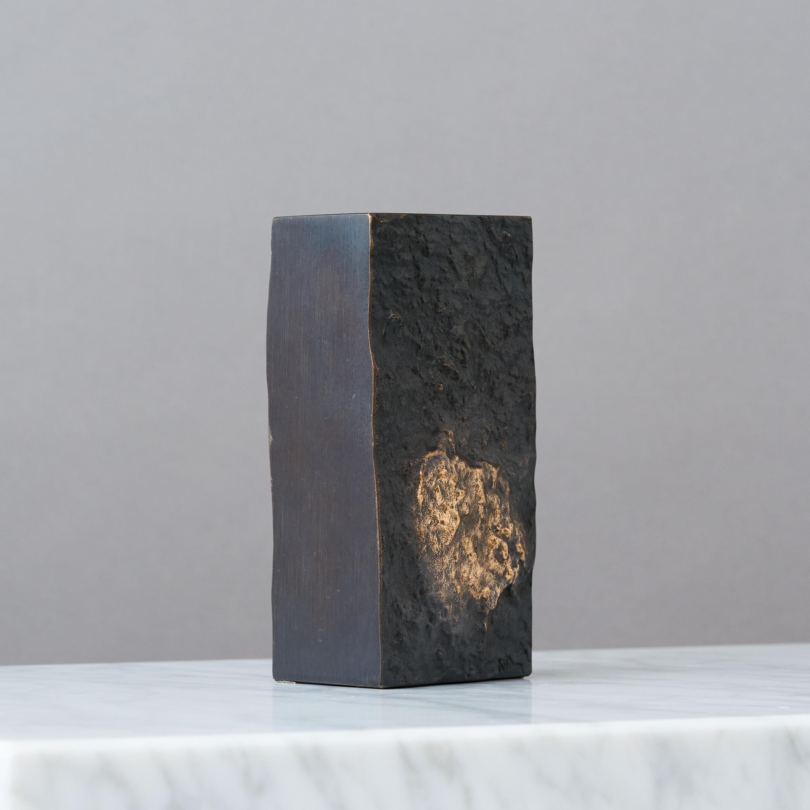 Brutalist Bronze Vase by Kaj Blomqvist for Rakennusvaline, Finland, 1960s In Good Condition For Sale In Malmö, SE