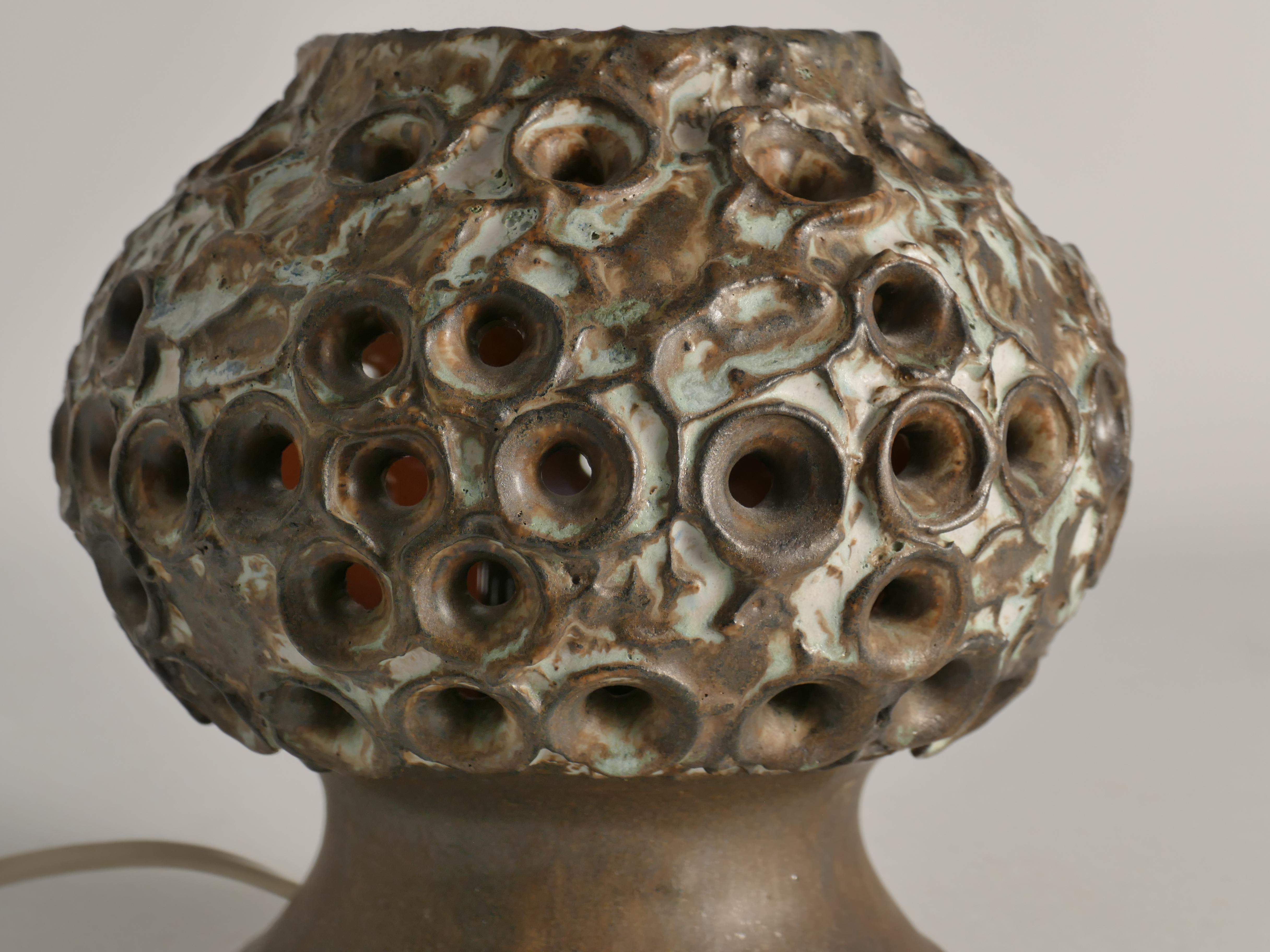 Mid-Century Modern Lampe de table brutaliste en grès Brown par EGO, Suède, années 1960 en vente