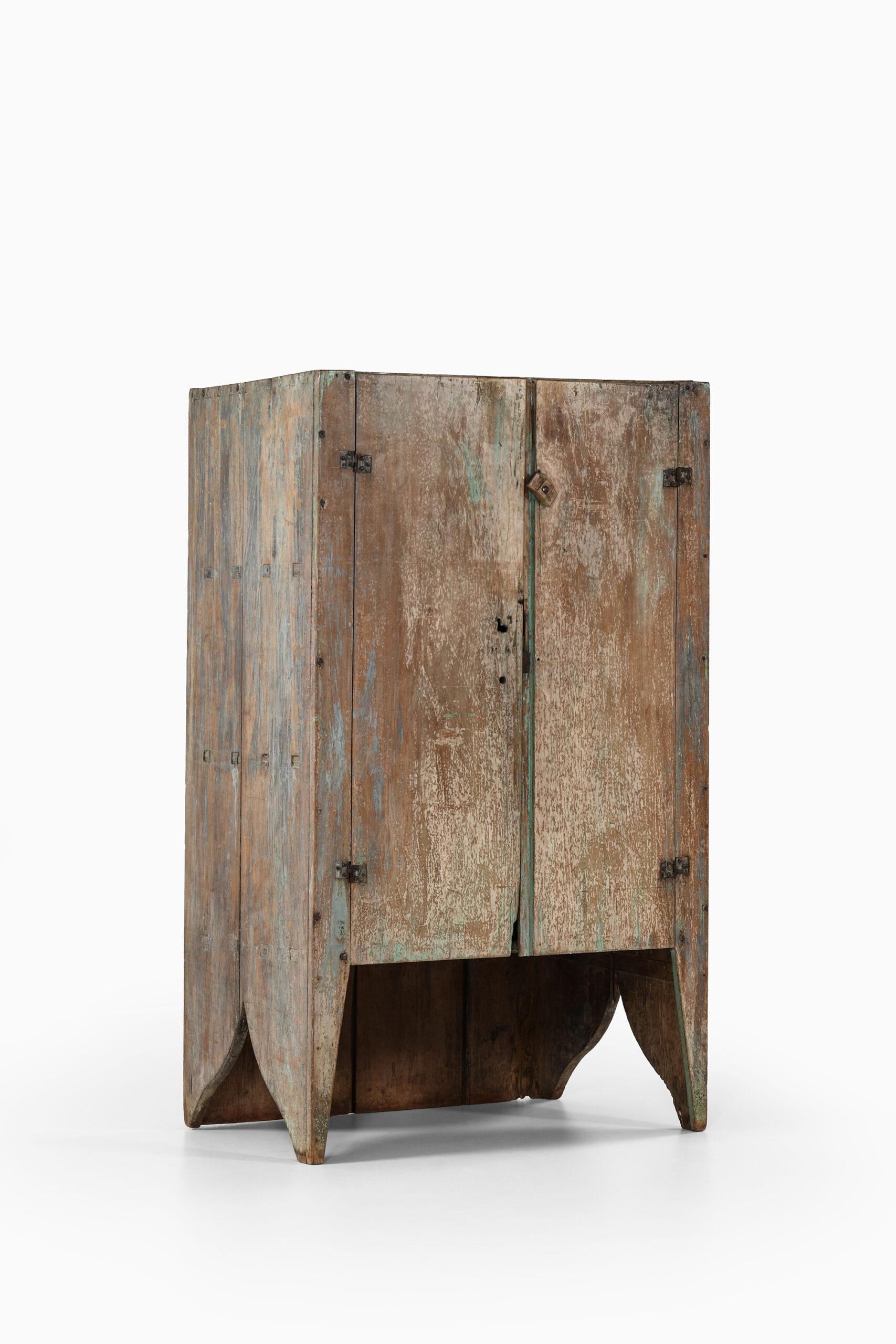 Brutalist Cabinet by Unknown Designer For Sale 6