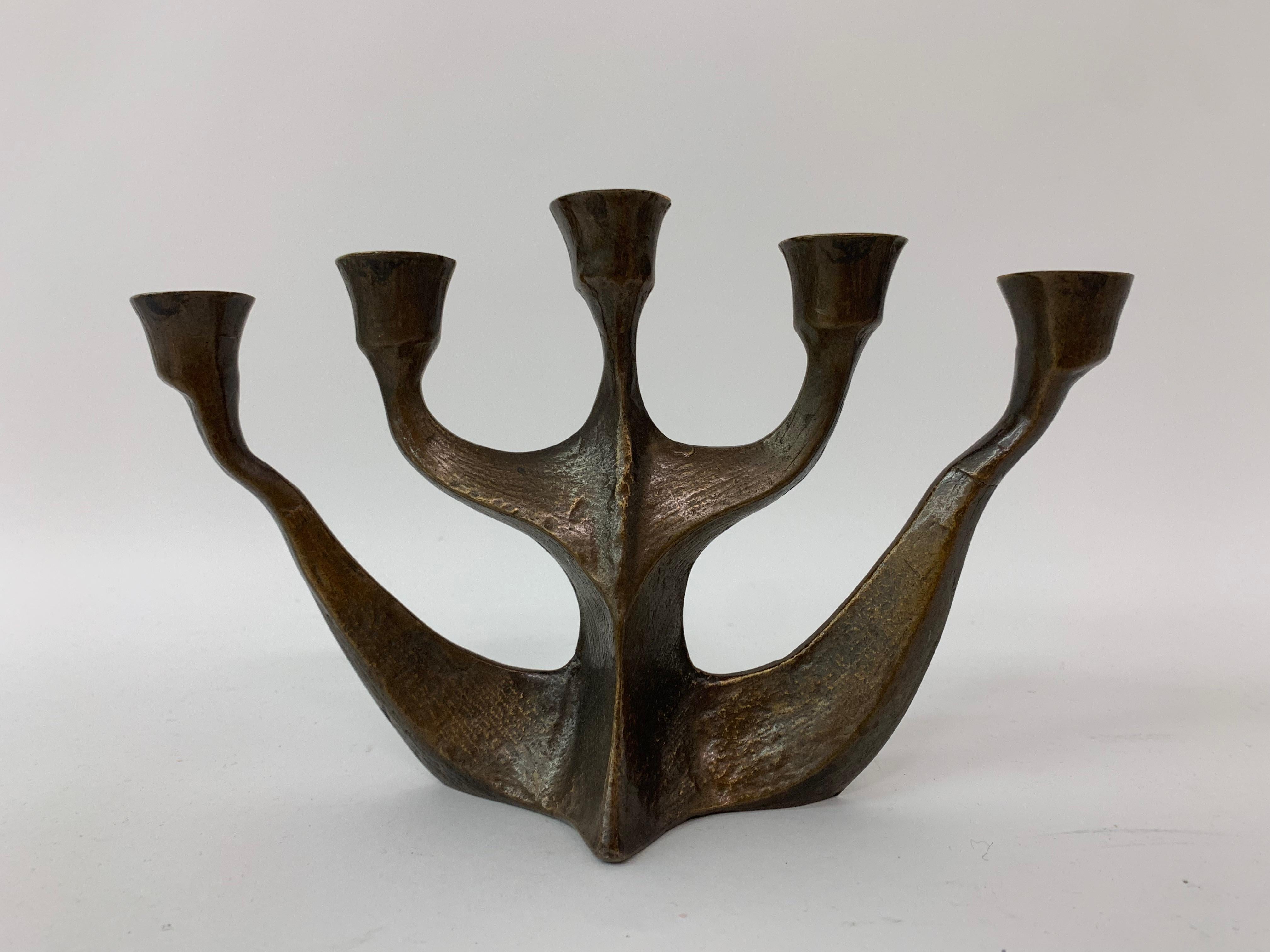 Dimensions: 26cm W, 16,5cm H, 8,5cm D.
Material: Bronze.
Designer: Horst Dalbeck.
Period: 1970’s.
Origin: Germany.