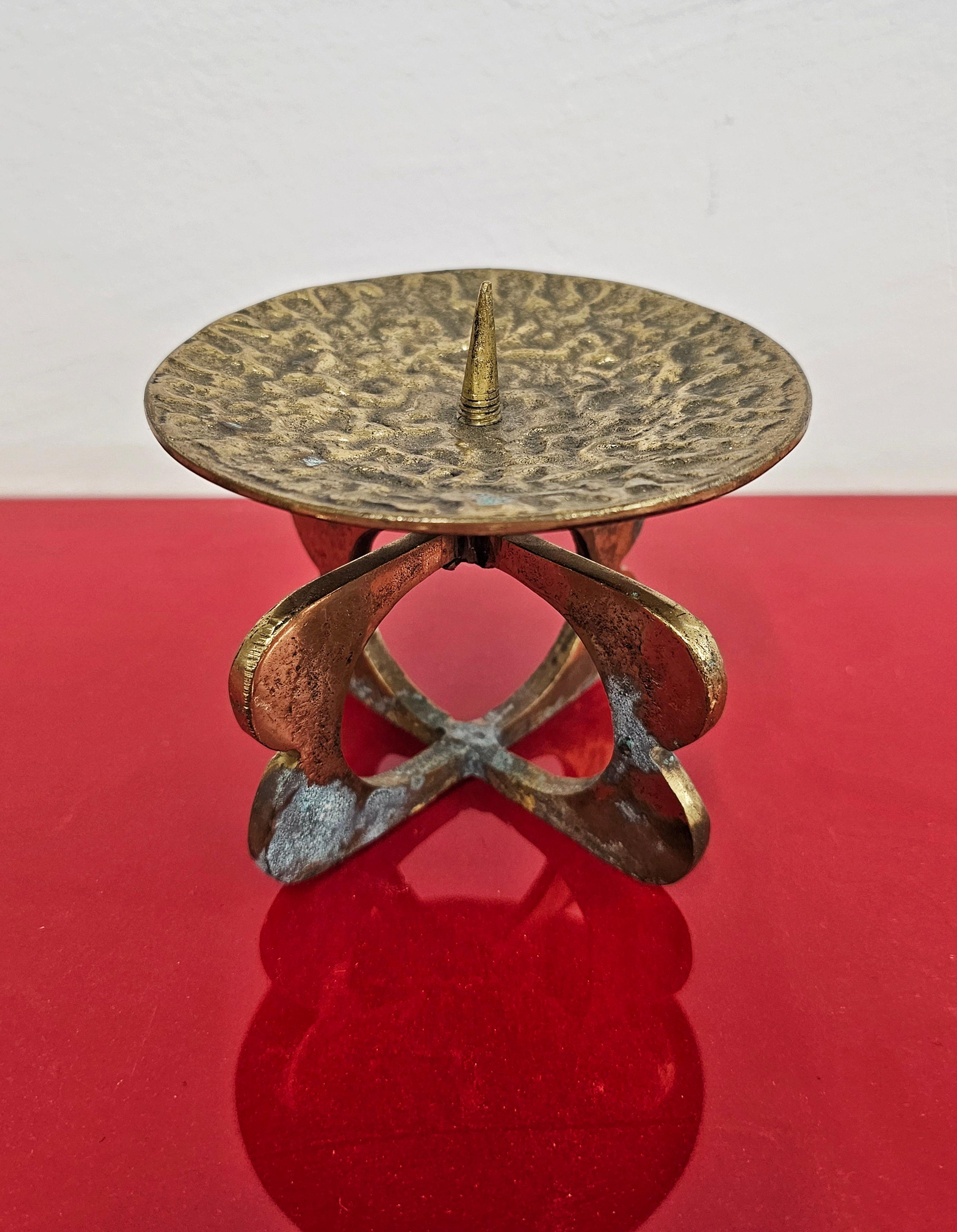 Brutalistischer Kerzenständer aus massivem Messing, Österreich 1970er Jahre im Zustand „Gut“ im Angebot in Beograd, RS