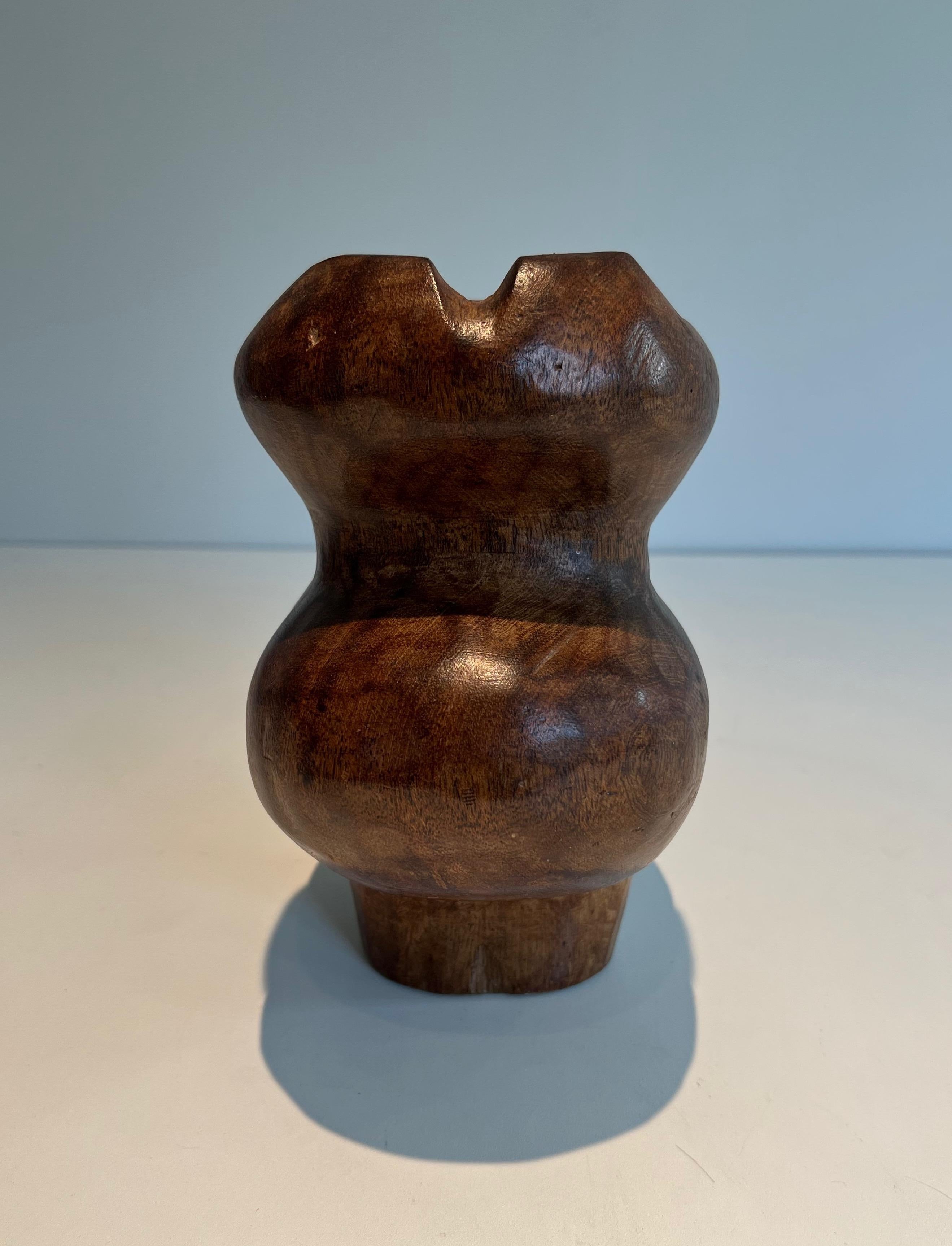 Brutalist carved wood pitcher. French work in the style of Alexandre Noll In Good Condition For Sale In Marcq-en-Barœul, Hauts-de-France