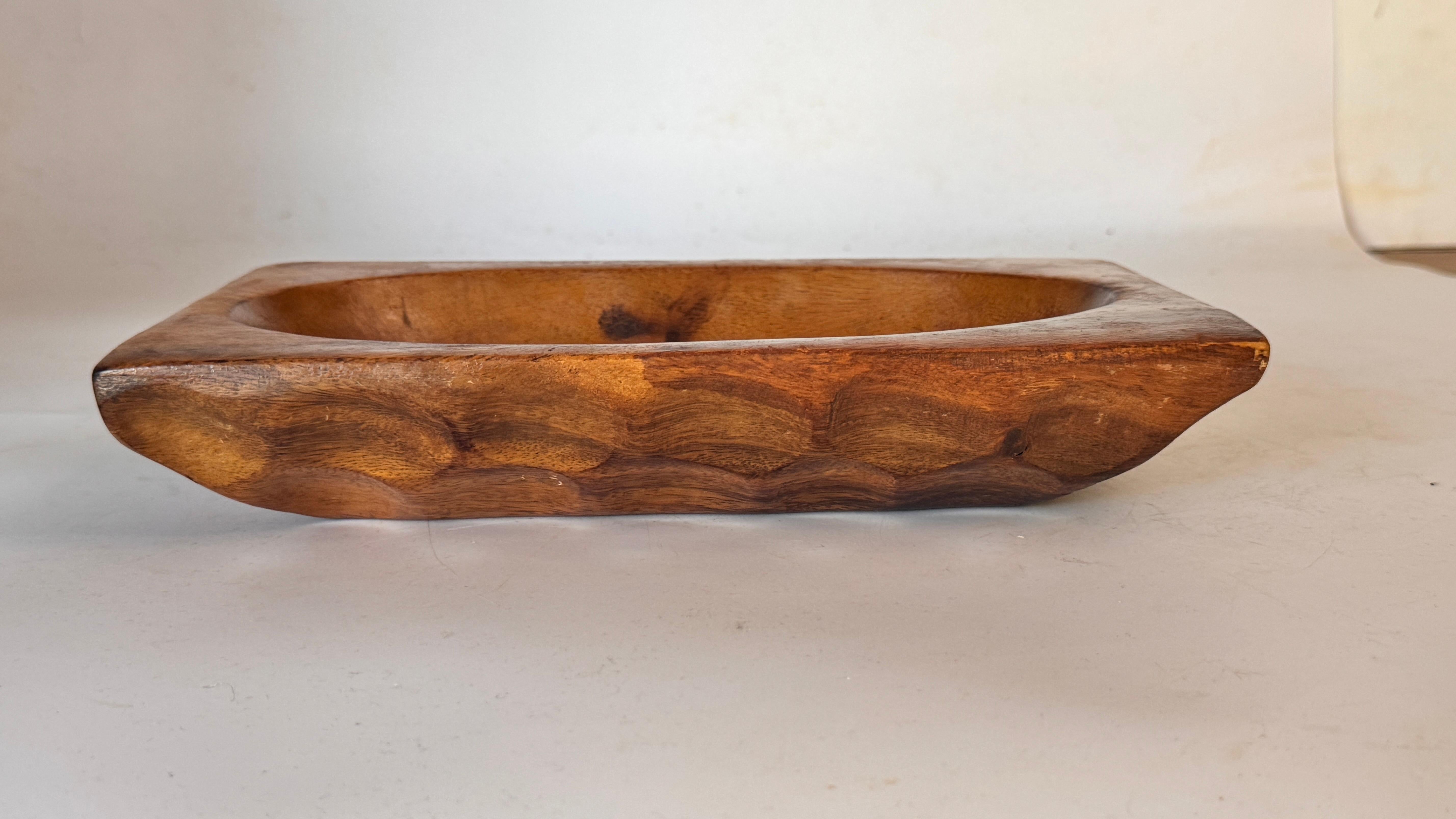 Français Vide poche Brutalist en Wood sculpté- Dans le style d'Alexandre Noll France 1950 en vente