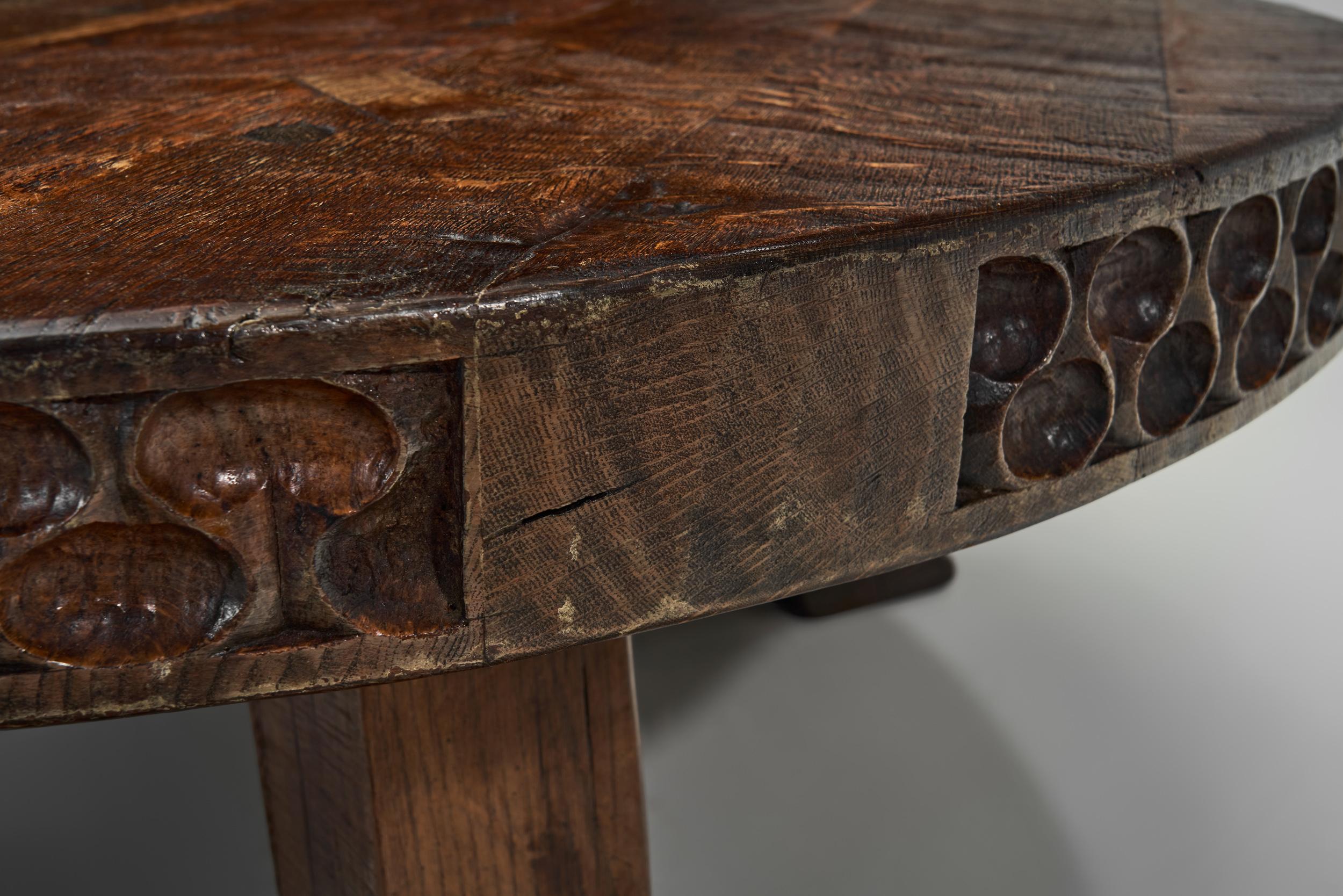 Brutalist Carved Wooden Coffee Table, Europe Mid-20th Century For Sale 8