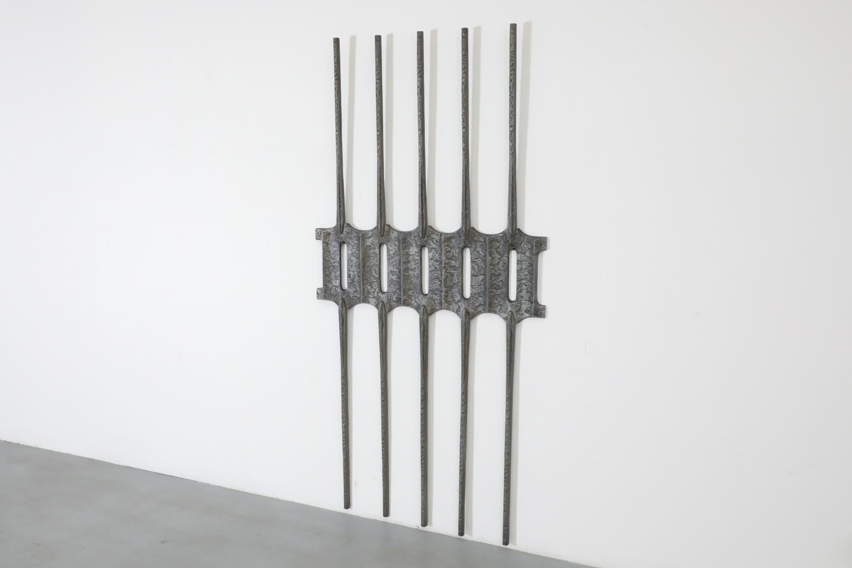 Brutalisme Panneau de porte brutaliste en aluminium coulé, Allemagne, années 1970 en vente