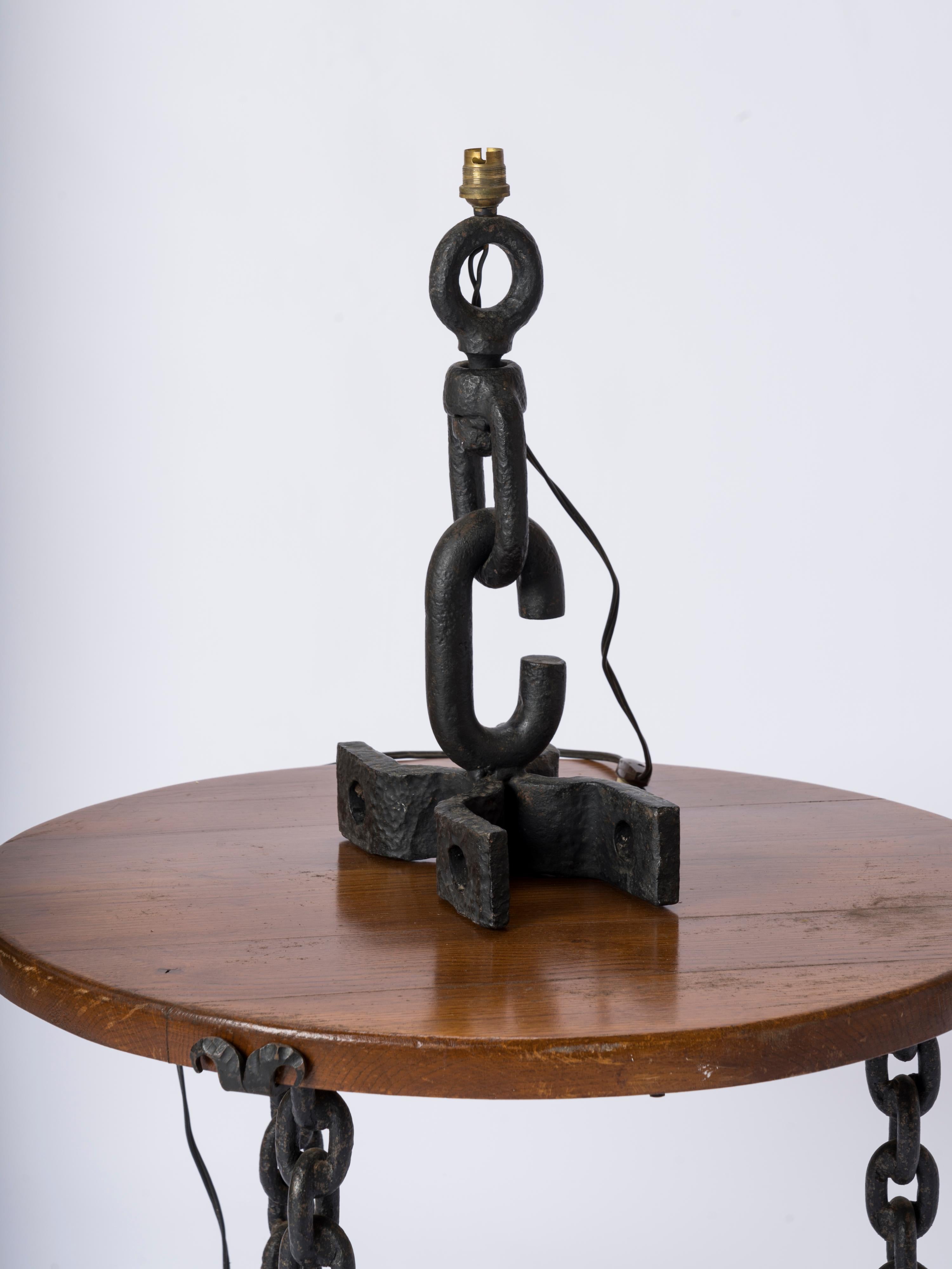 Late 20th Century Brutalist Cast and Wrought Iron Table Lamp - France 1970's For Sale