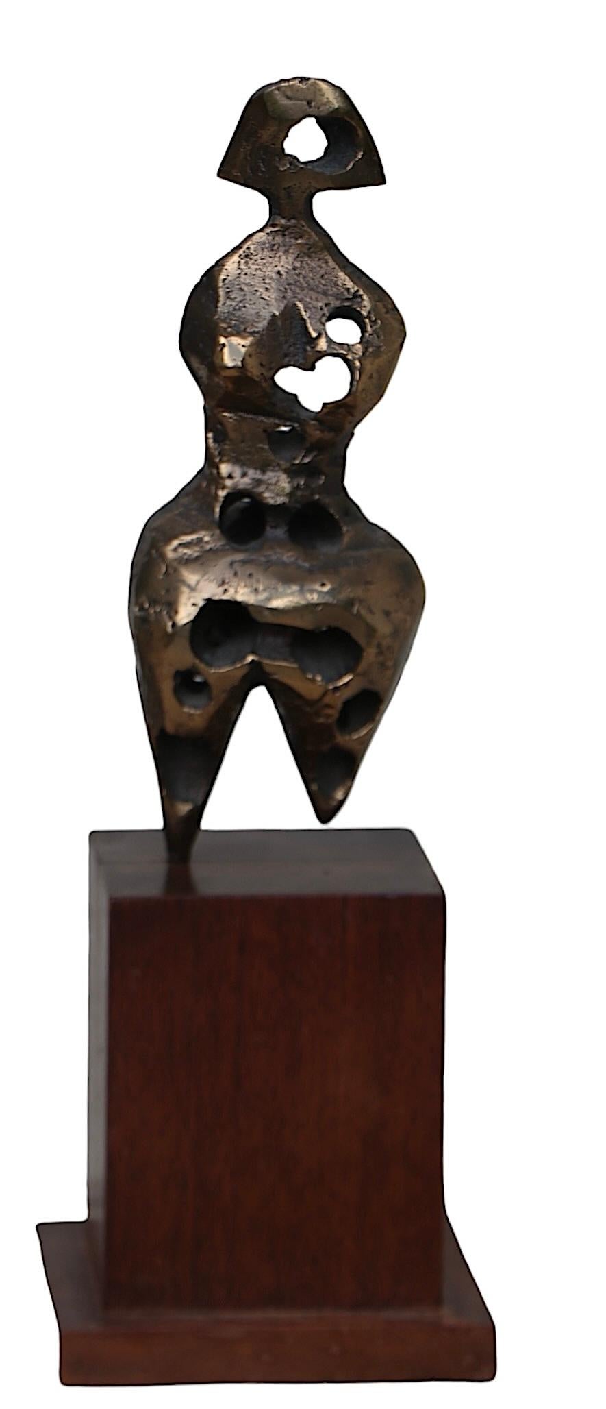 Brutalist Cast Bronze Sculpture of a Stylized Female Figure after Henry Moore For Sale 4
