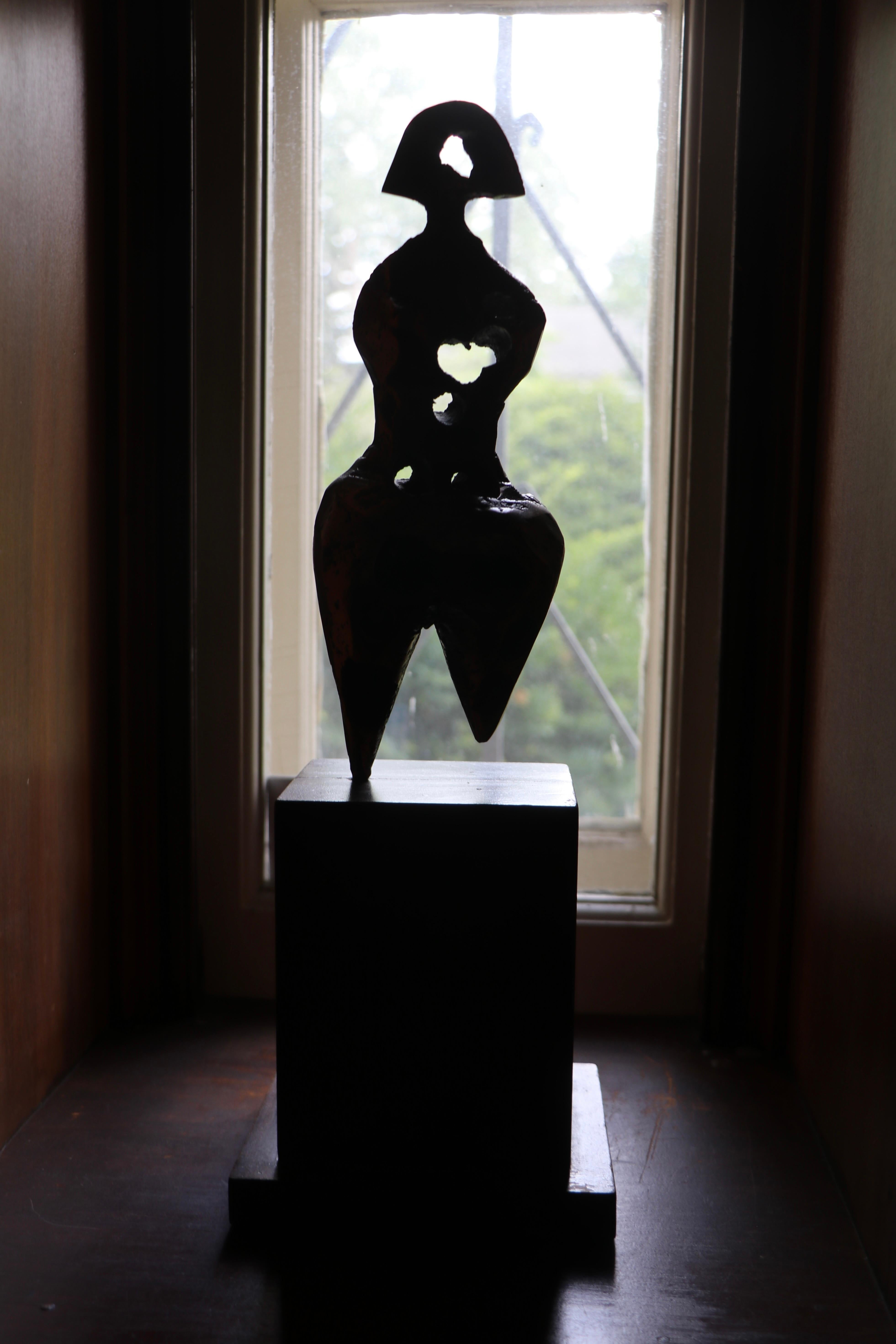 Brutalist Cast Bronze Sculpture of a Stylized Female Figure after Henry Moore For Sale 6