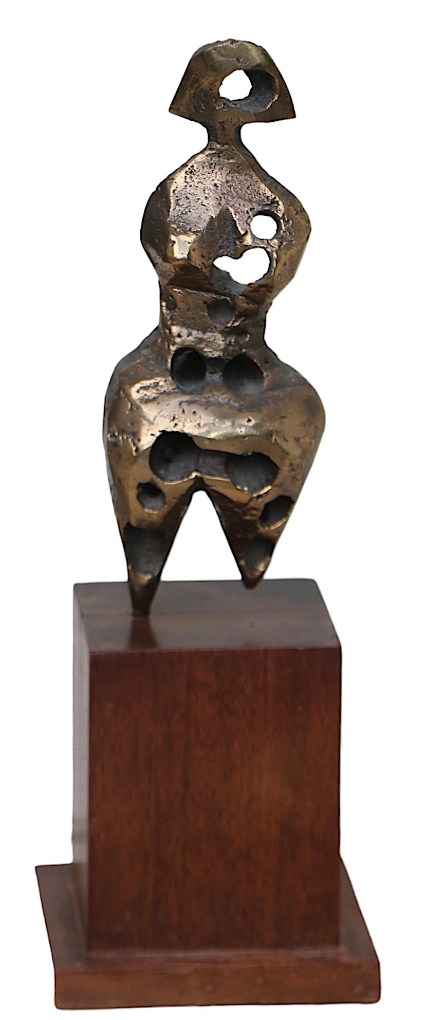 Brutalist Cast Bronze Sculpture of a Stylized Female Figure after Henry Moore For Sale 3
