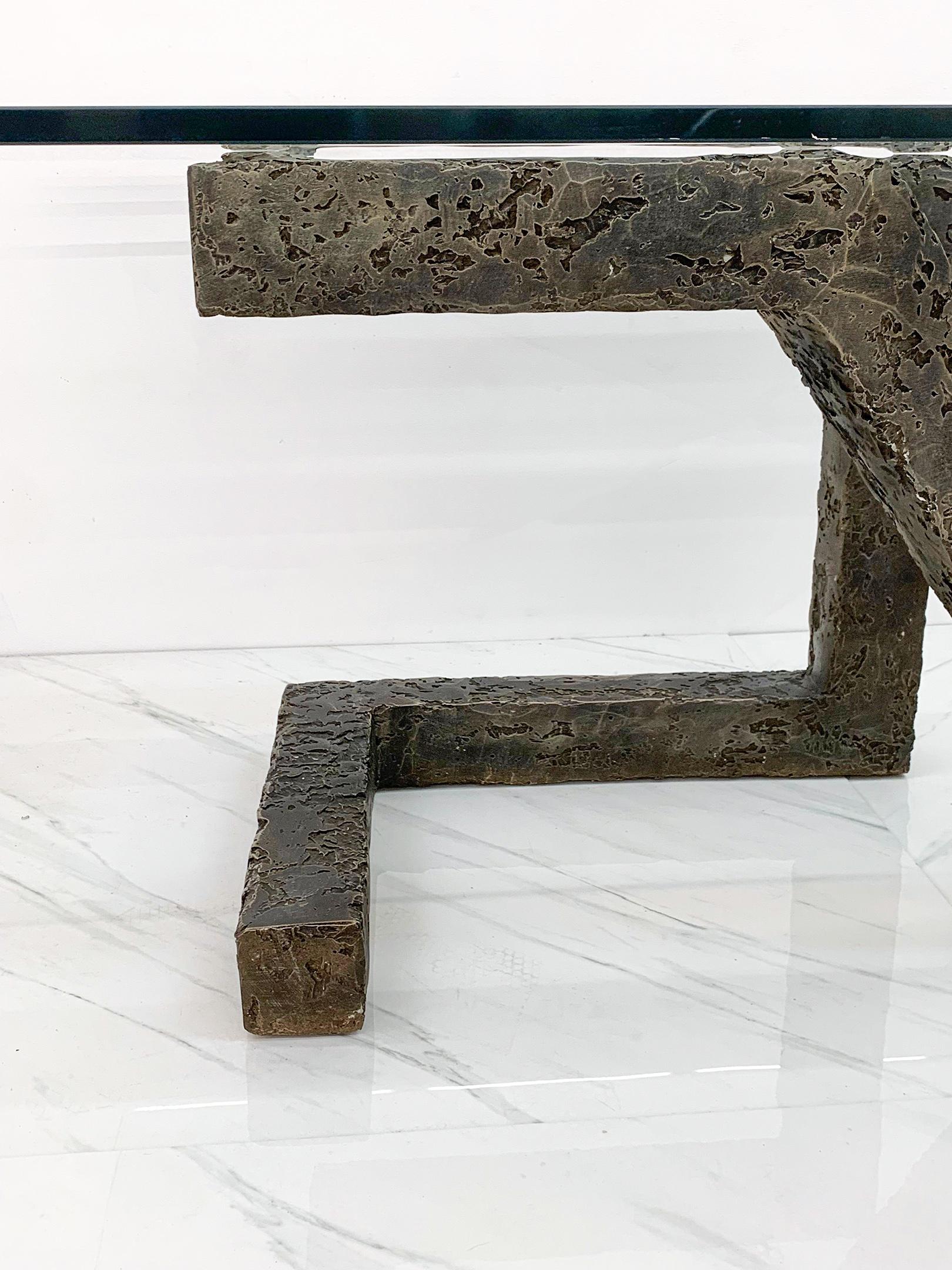 Mesa de comedor geométrica brutalista de metal fundido a la manera de Paul Evans mediados del siglo XX en venta
