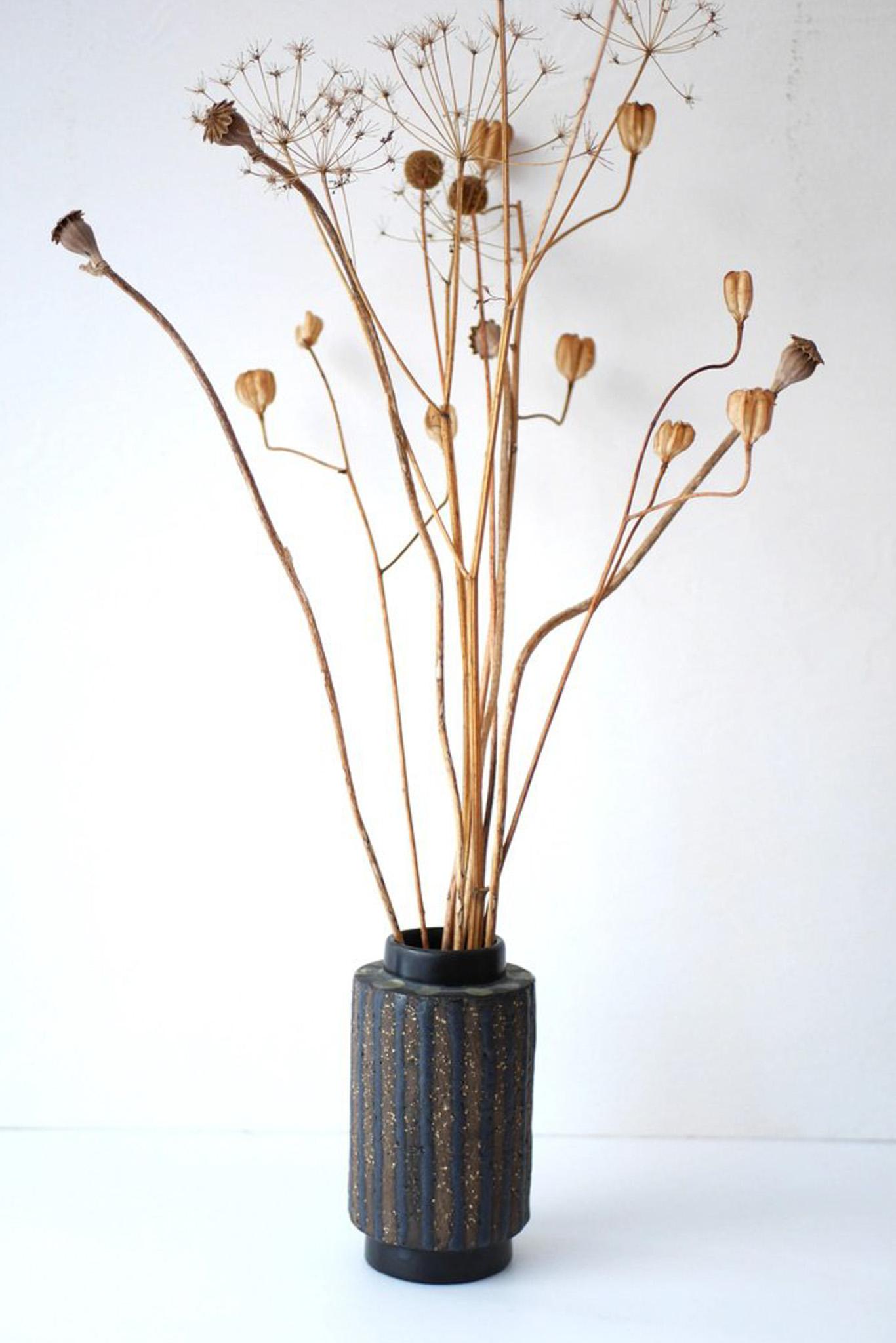 Brutalist ceramic art vase 'Ringo'  by Mari Simmulson for Upsala Ekeby, Sweden For Sale 4