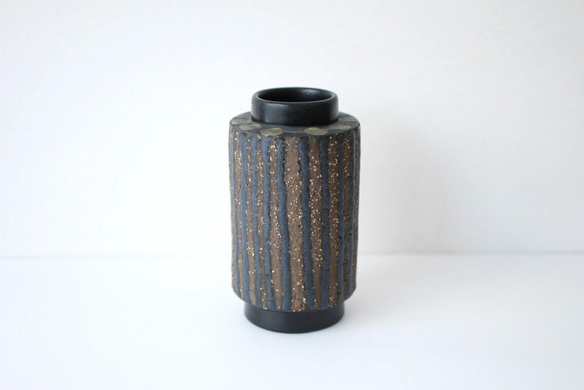 A fantastic vintage ceramic vases known as 