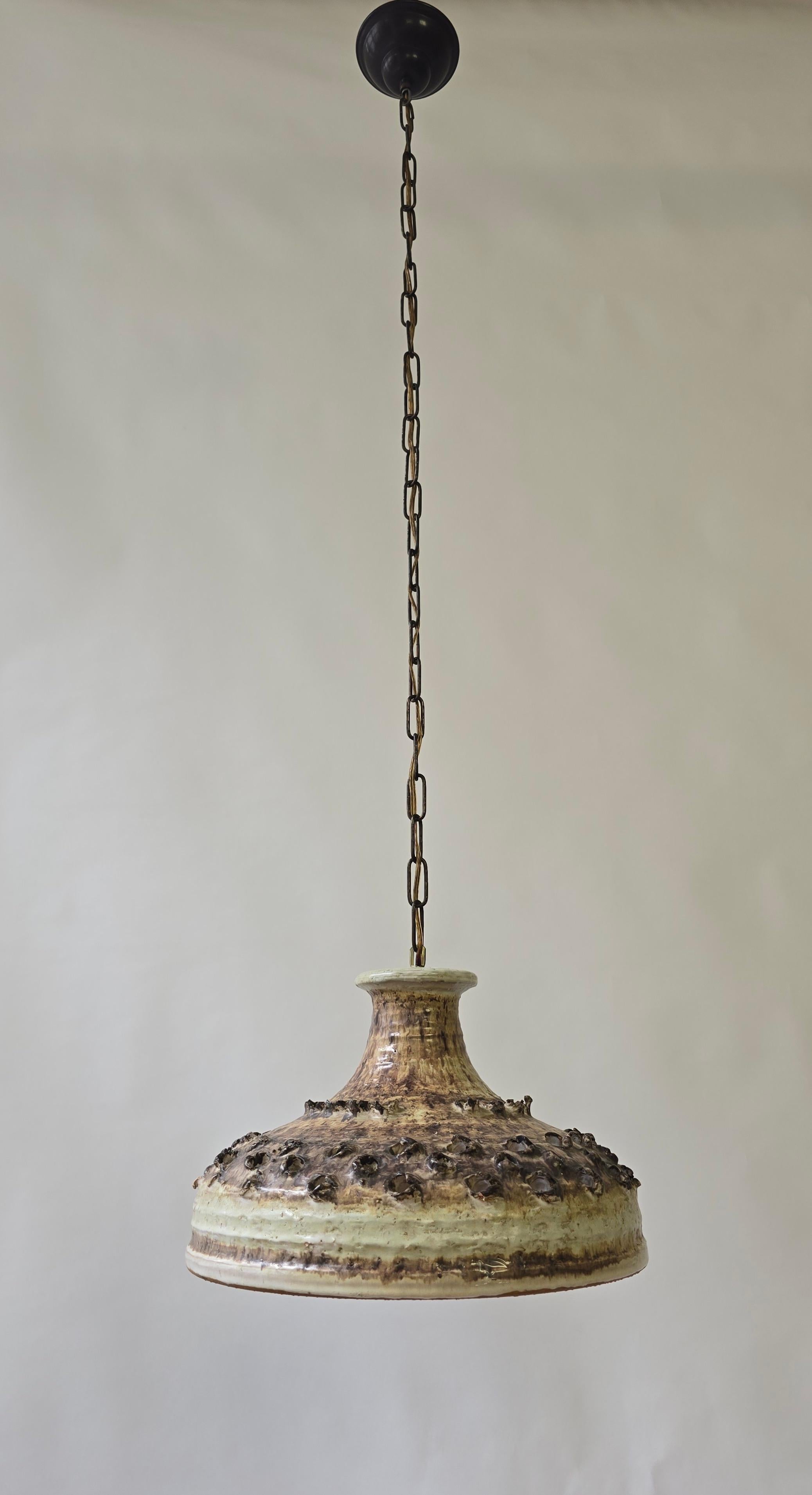 Lámpara colgante de cerámica Brutalista, Francia, años sesenta-setenta en Bueno estado para la venta en Antwerp, BE