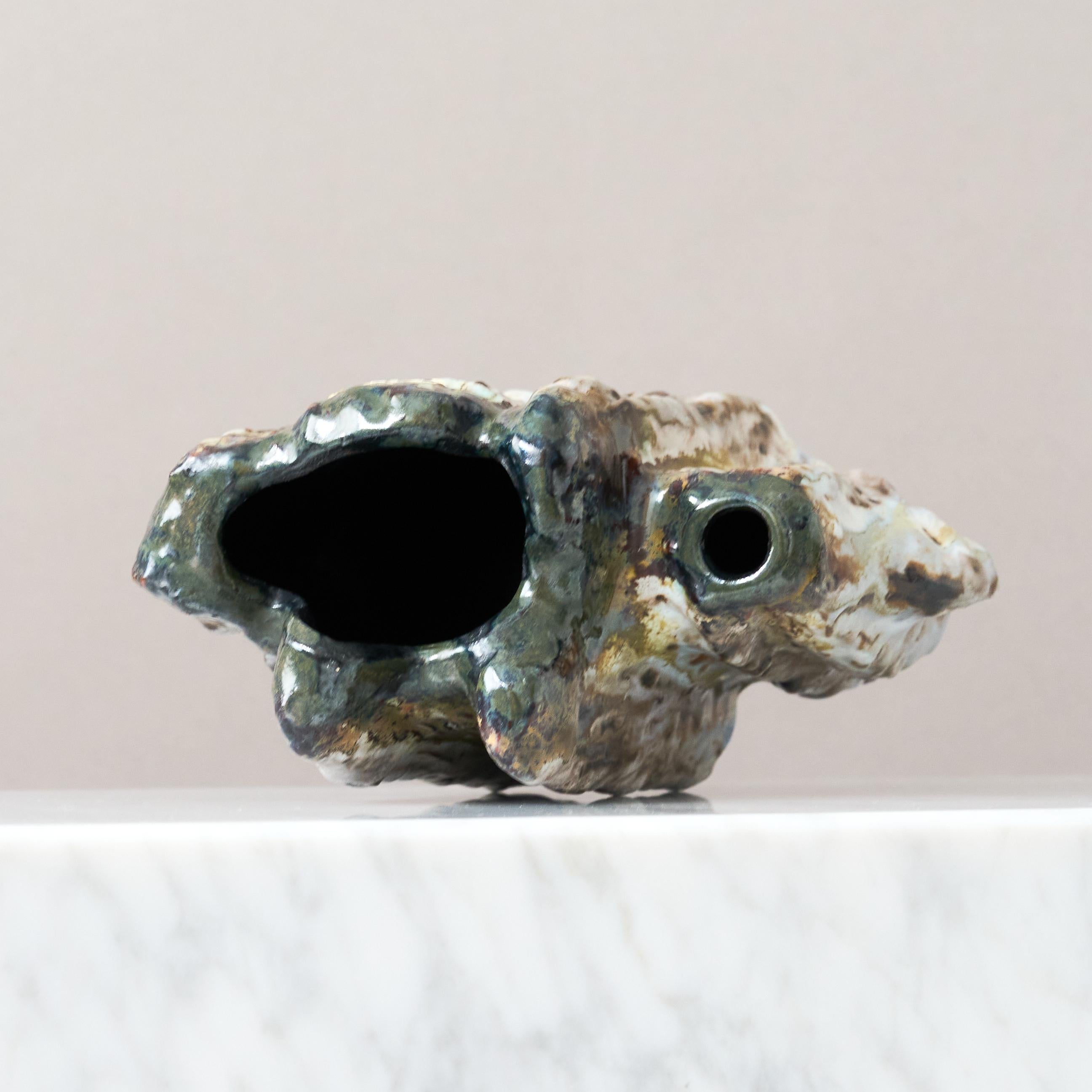 Brutalistische Keramikvase von Helmut Friedrich Schäffenacker. Deutschland, 1960er Jahre (Glasiert) im Angebot