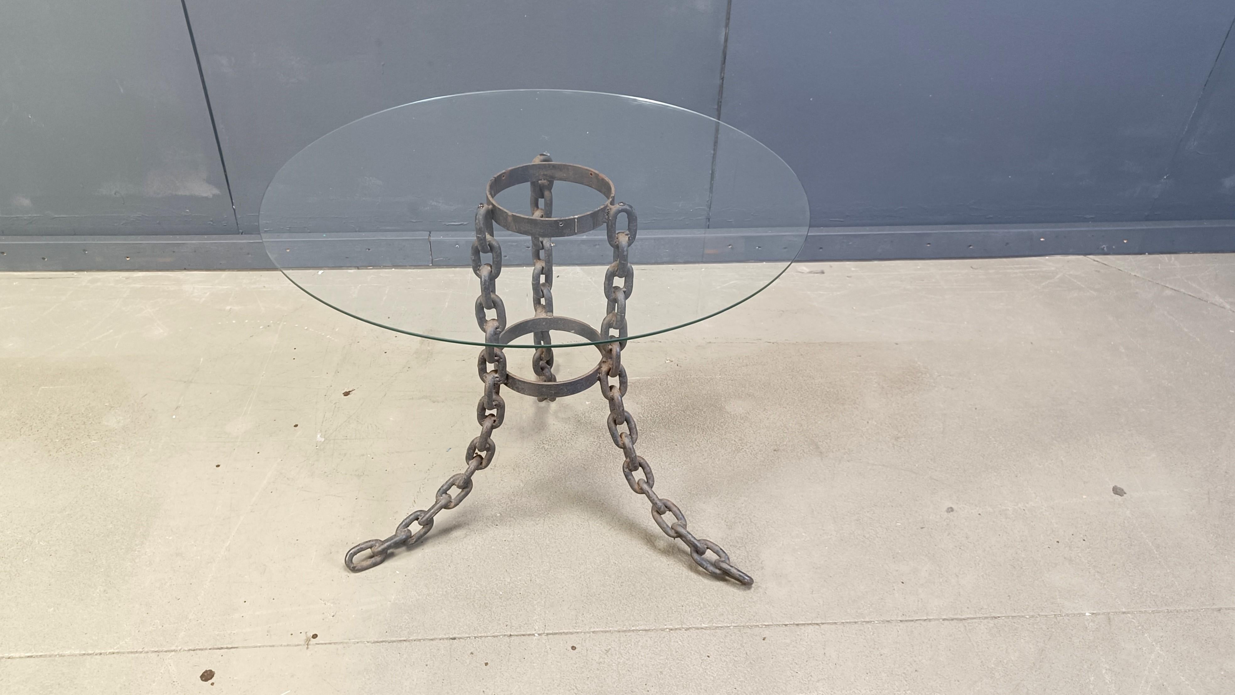 Brutalist chain link coffee table or side table, 1970s For Sale 4
