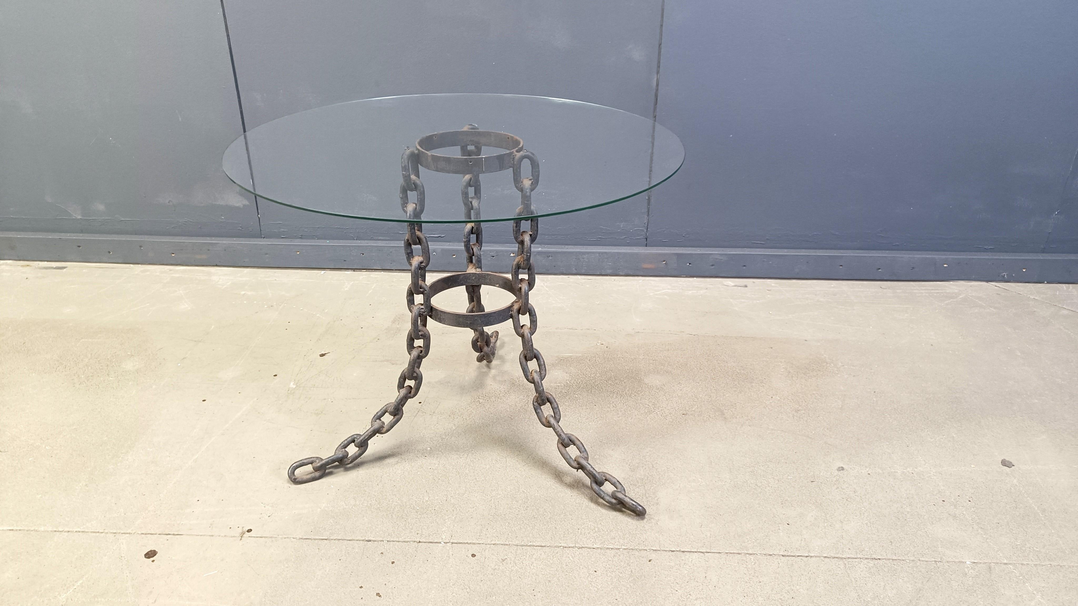 Brutalist chain link coffee table or side table, 1970s For Sale 3