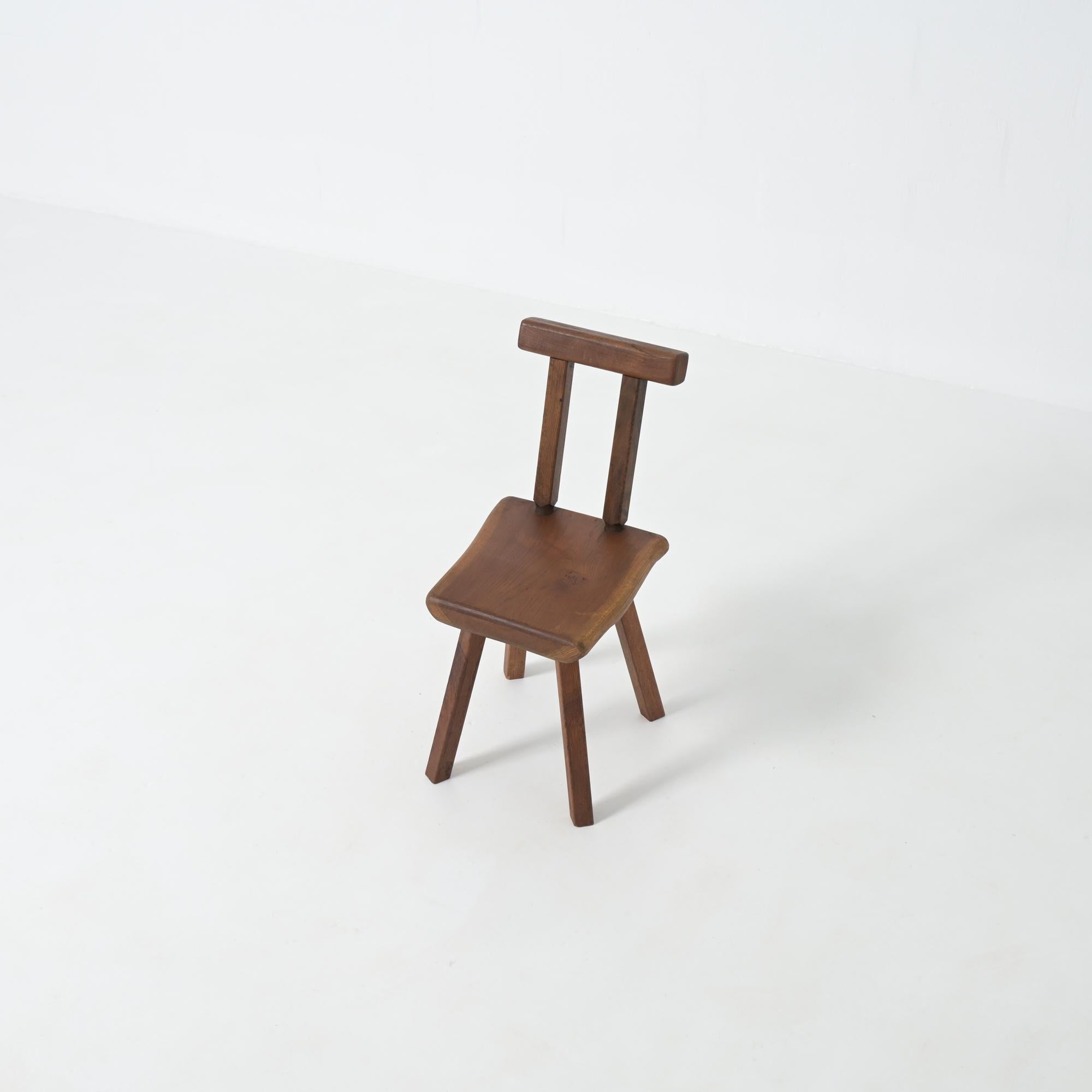 Brutalist Chair by Mobichalet (Belgisch) im Angebot