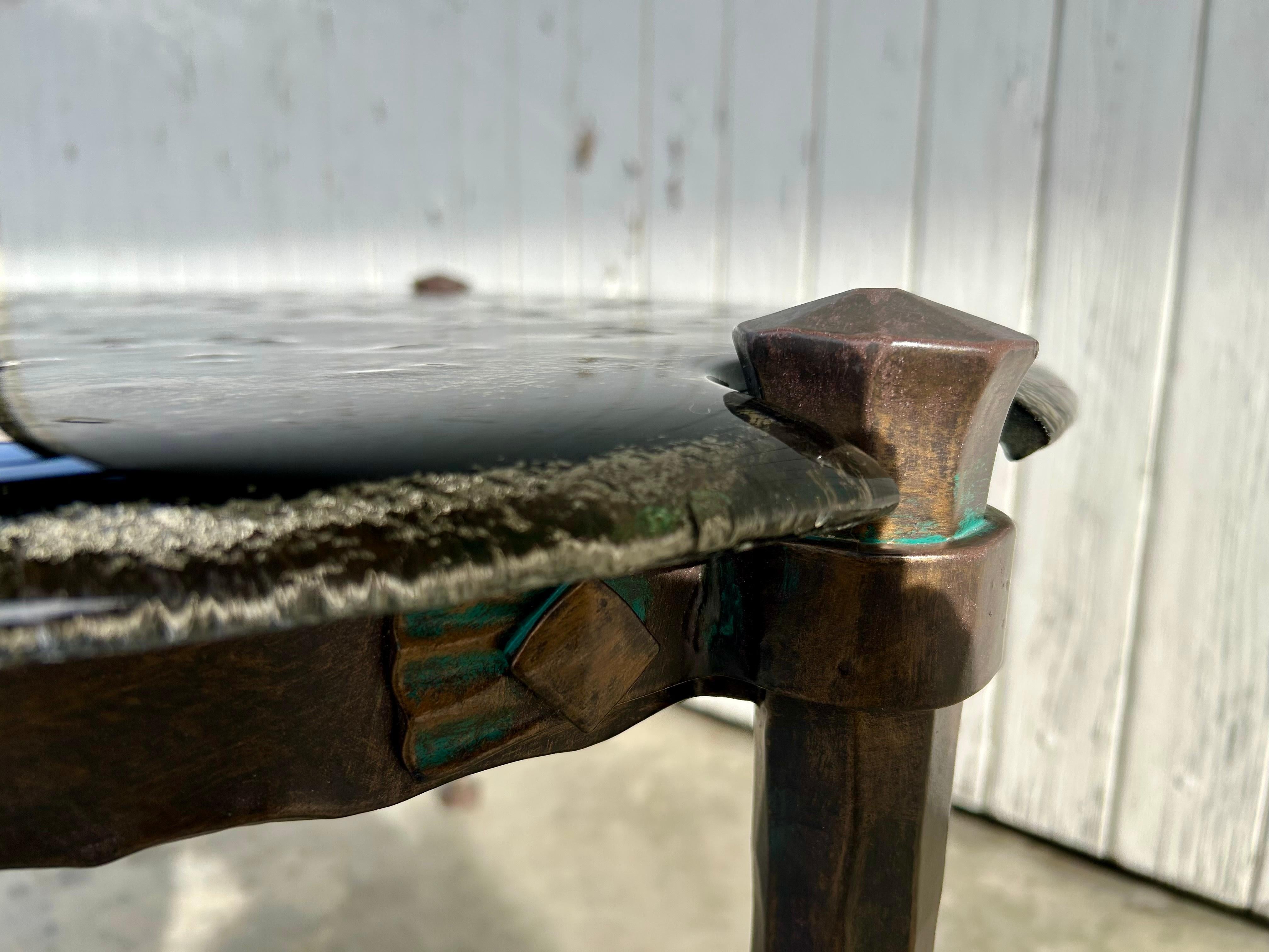 Brutalisme Table basse brutaliste en bronze et verre moulé par Lothar Klute, Allemagne, années 1990 en vente