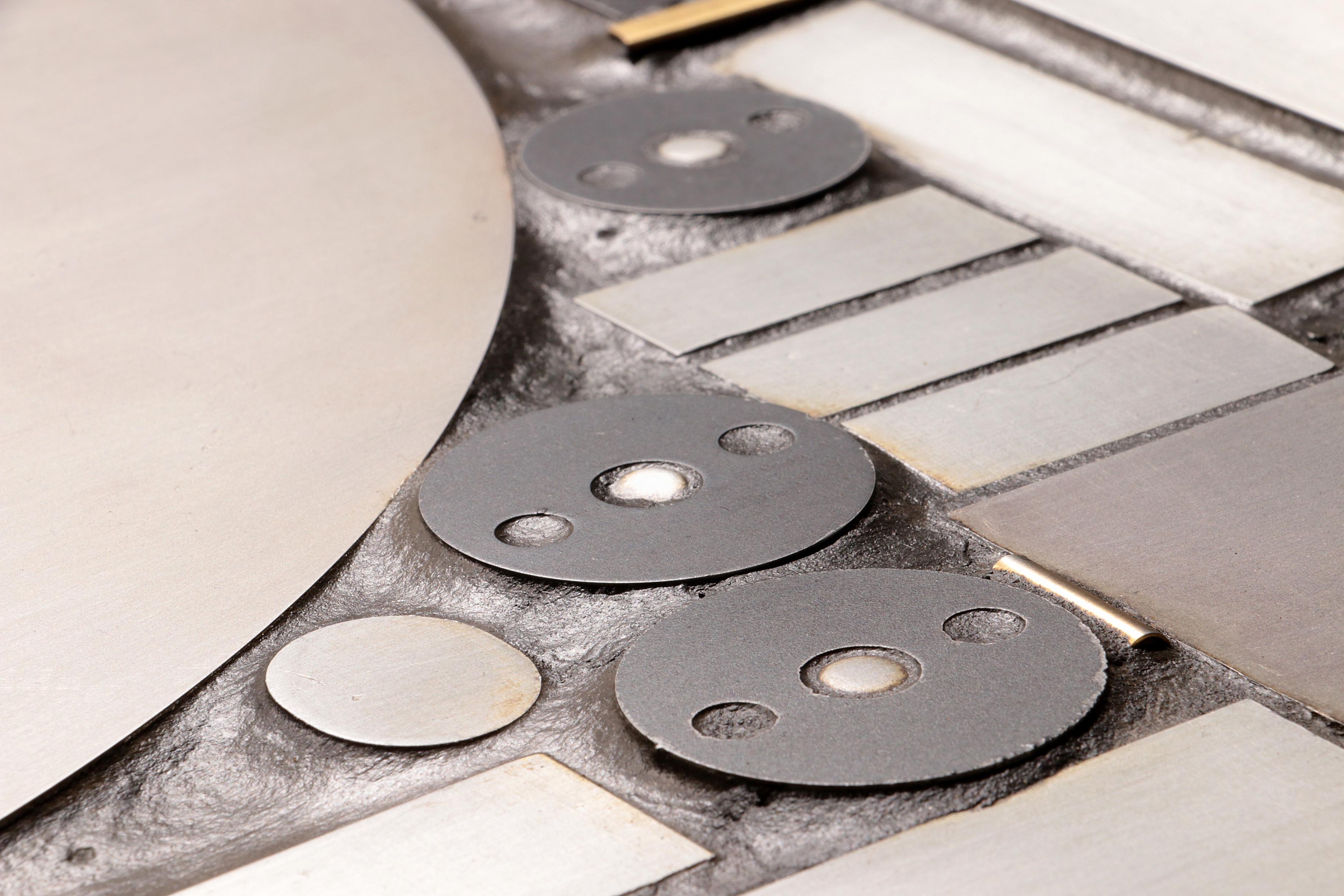 Brutalist coffee table by Raf Verjans For Sale 5