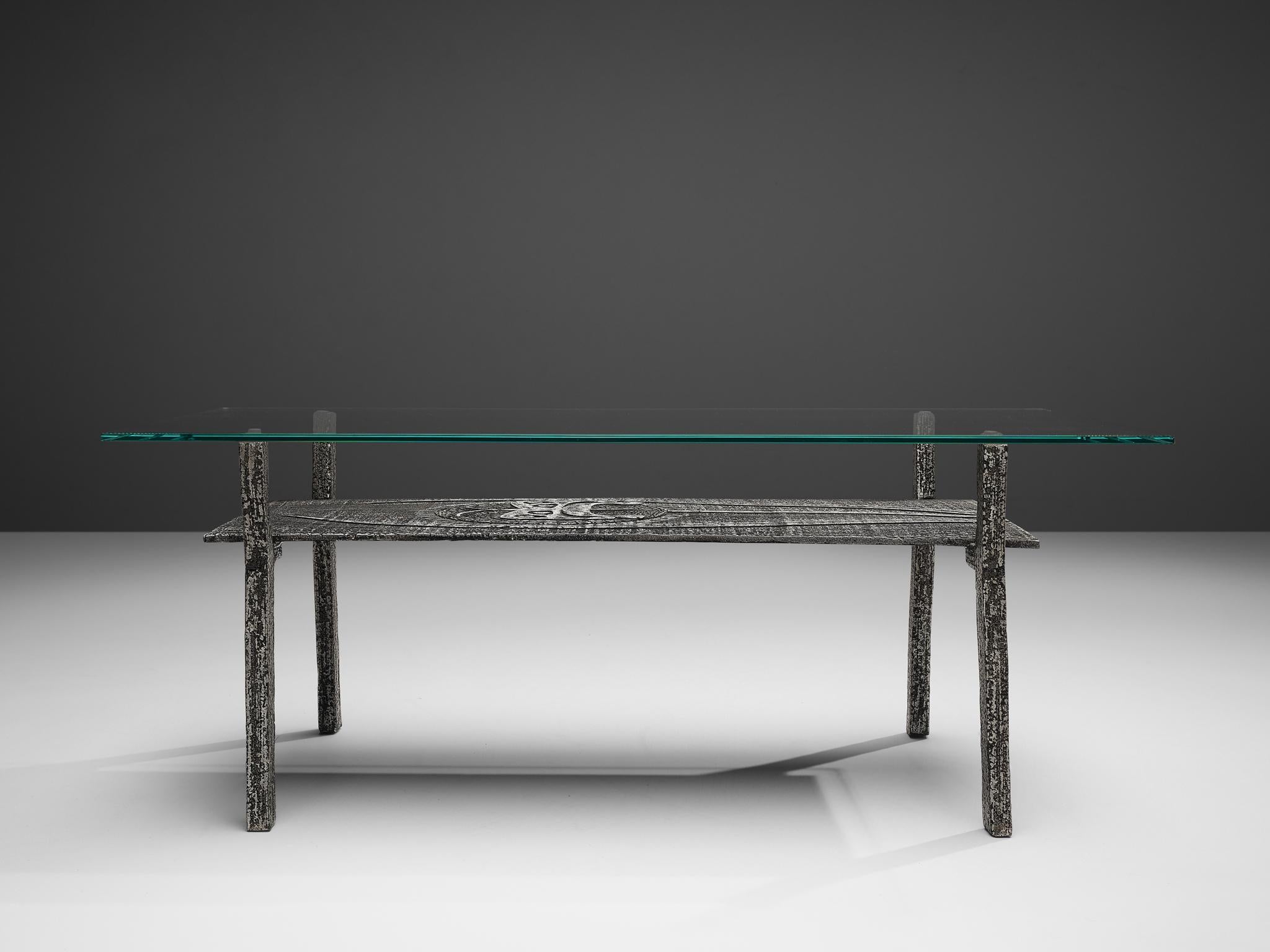 Brutalist Coffee Table in Aluminum and Glass  For Sale 1
