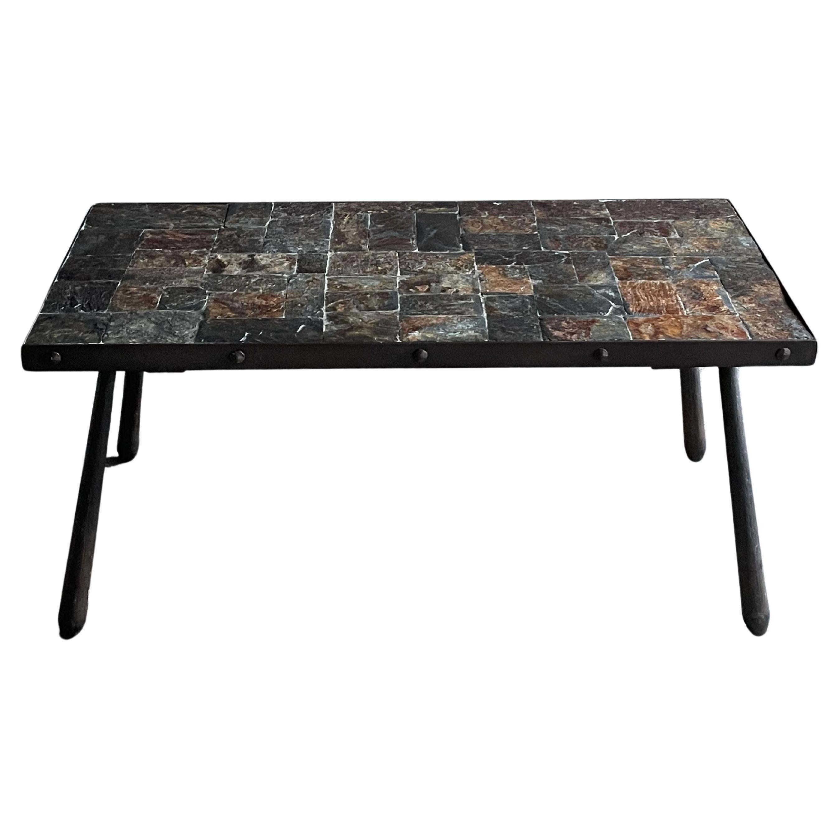 Brutalistischer Couchtisch aus Metall und Lavastein, 1960er Jahre