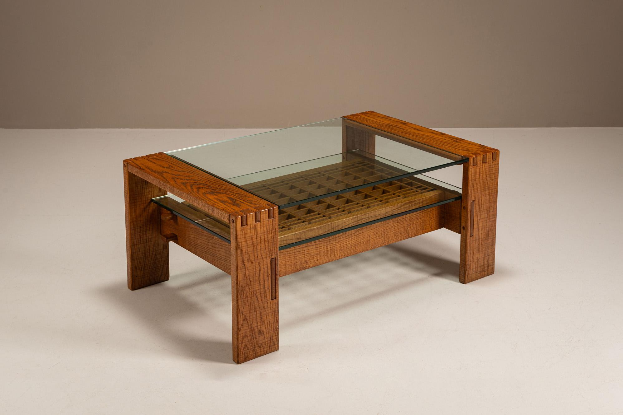 Brutalist Coffee Table in Slavonian Oak by Giuseppe Rivadossi, Italy 1970s For Sale 4
