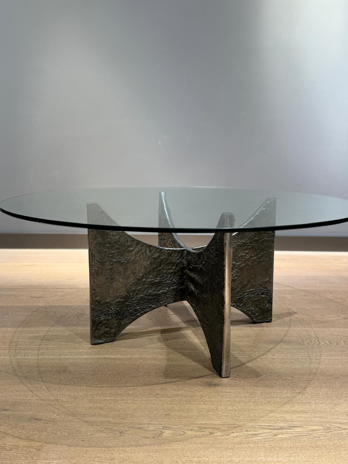 Aluminium Table basse brutaliste du milieu du siècle dernier en vente
