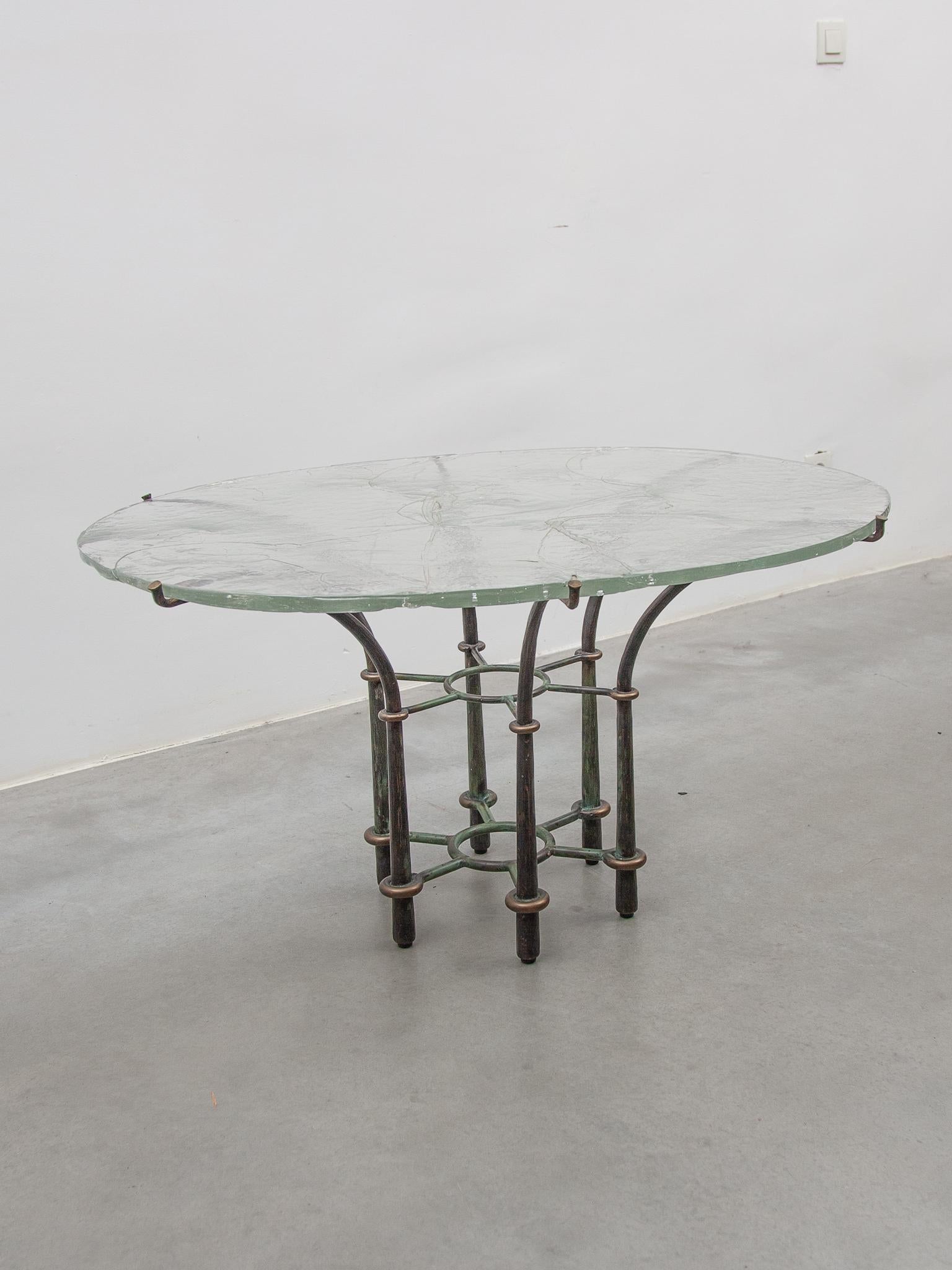 Brutalistischer Couchtisch mit schwebender Glasplatte von Lothar Klute, Deutschland, 1980er Jahre im Angebot 7