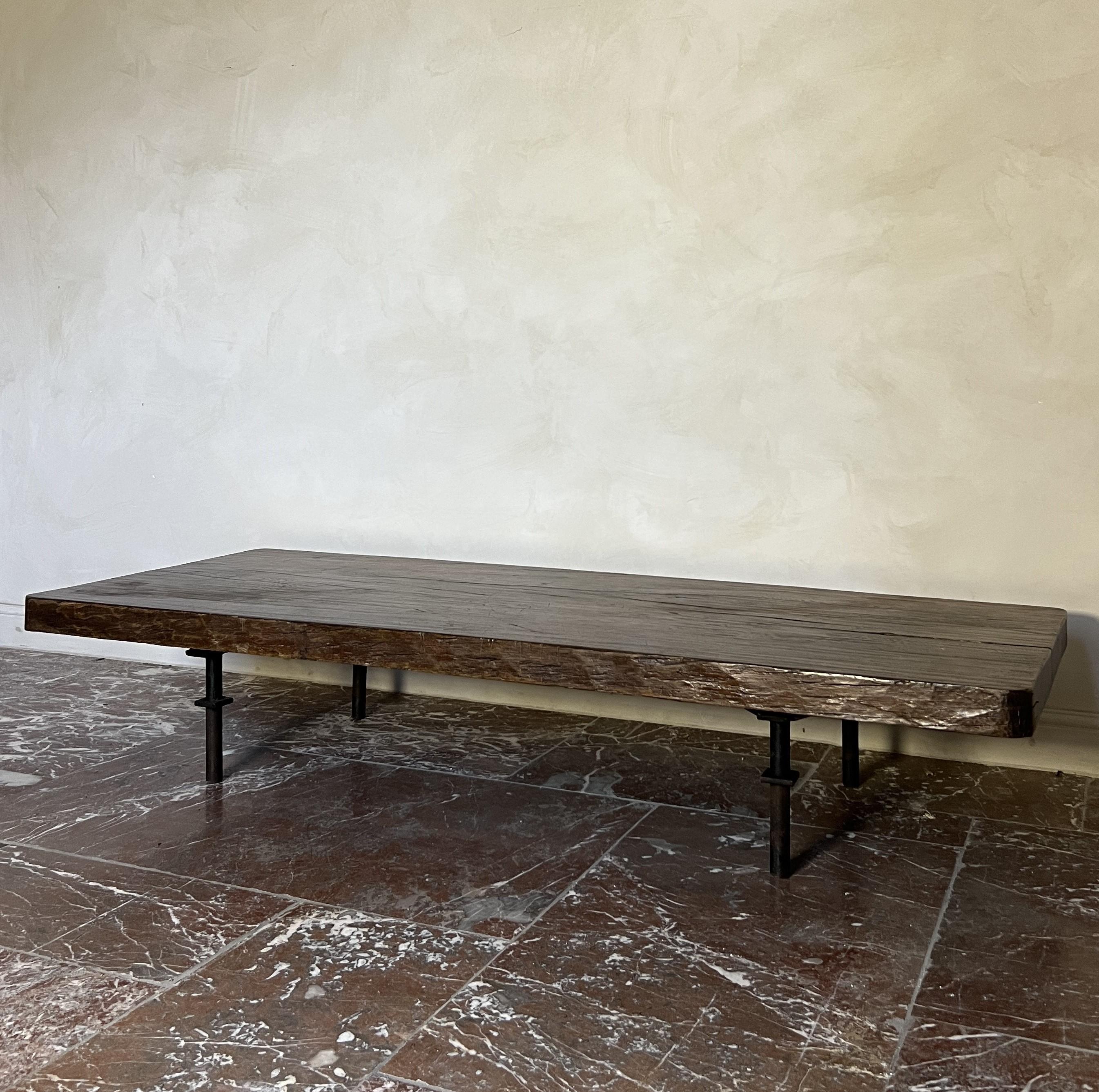 Brutalist coffeetable For Sale 2