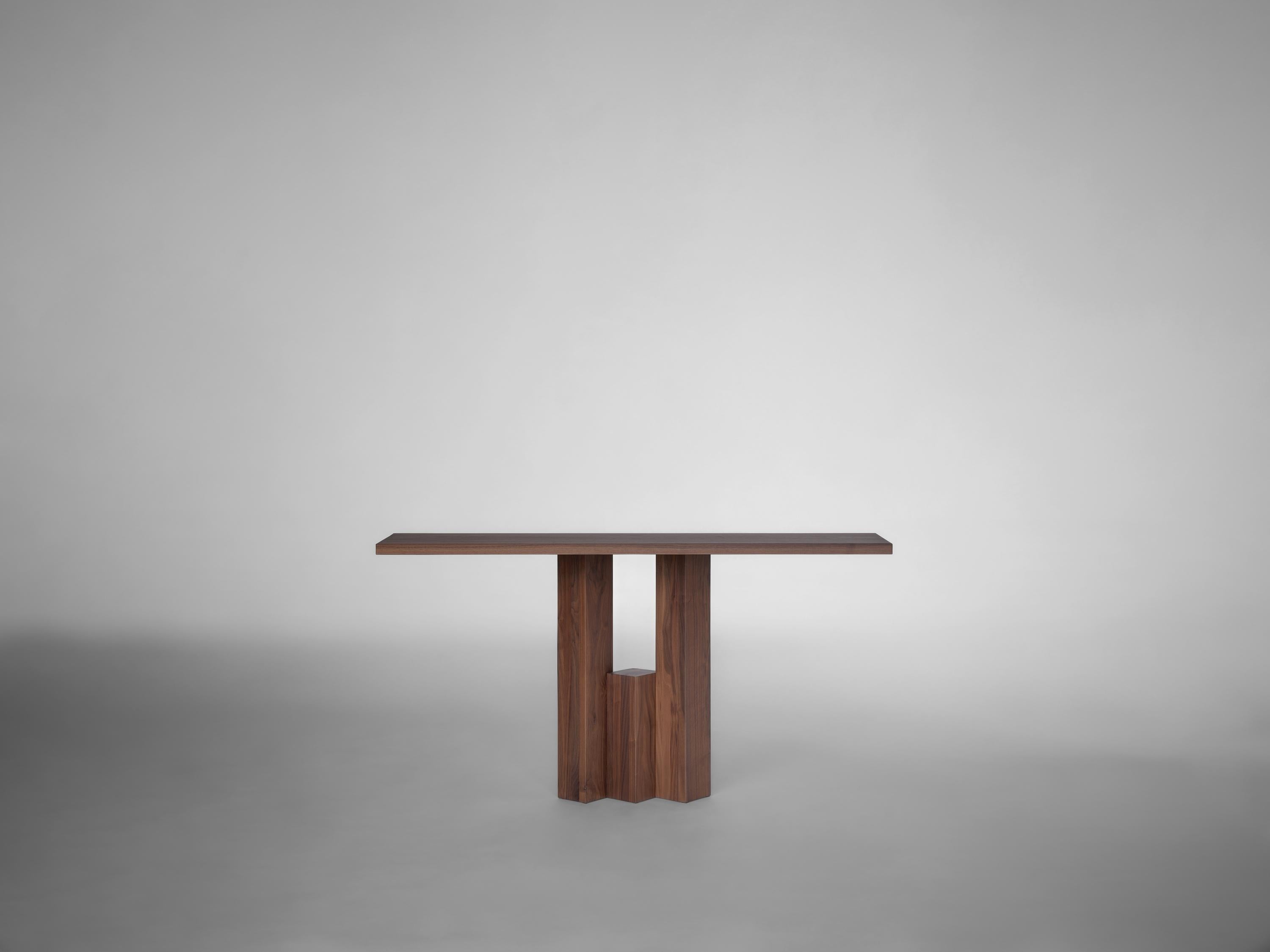 Consola Brutalista - Roble Marrón Cálido Europeo - Fenestra by Mokko Holandés en venta