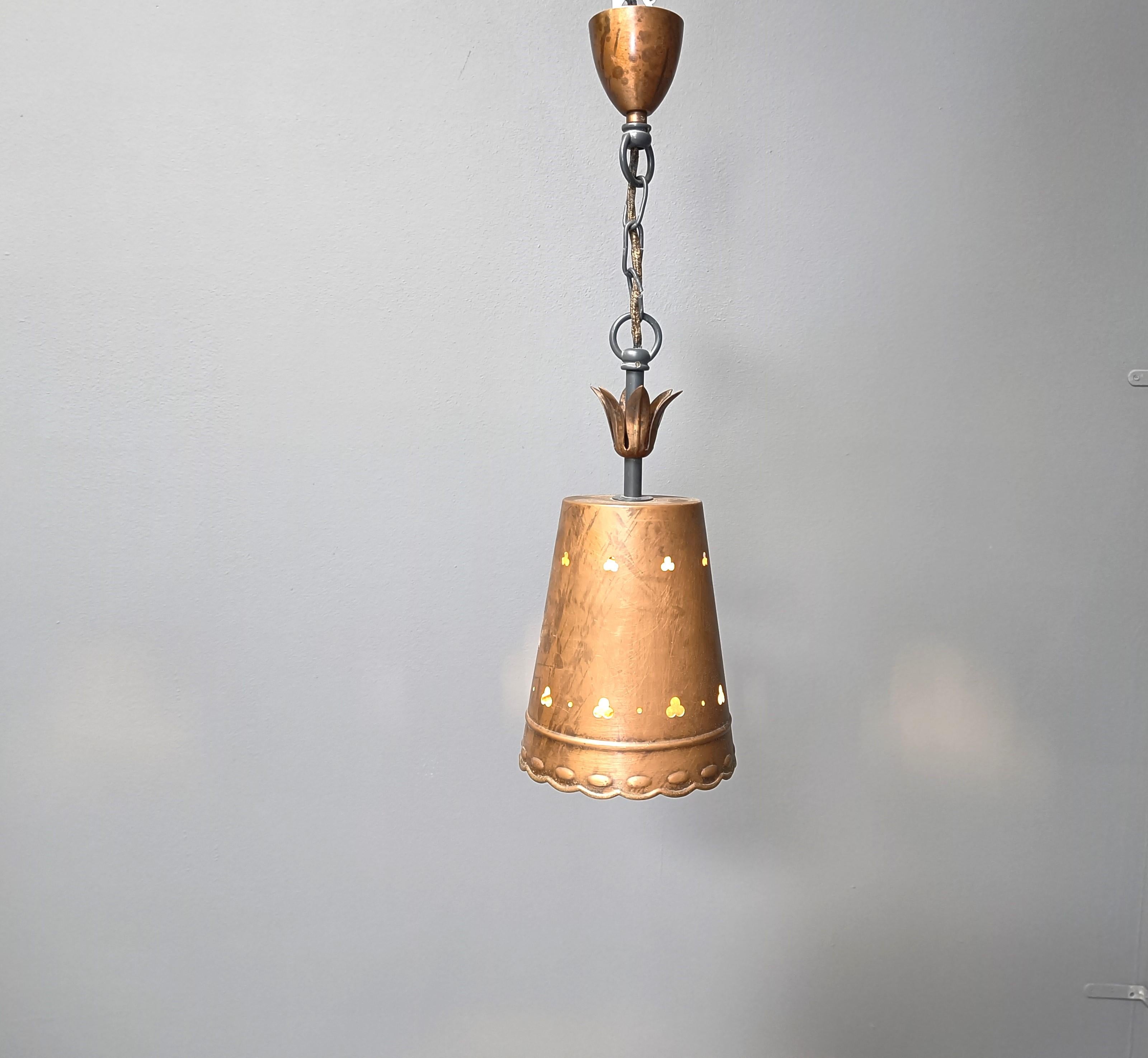 Lampada a sospensione brutalista in rame, anni '70 in vendita 3