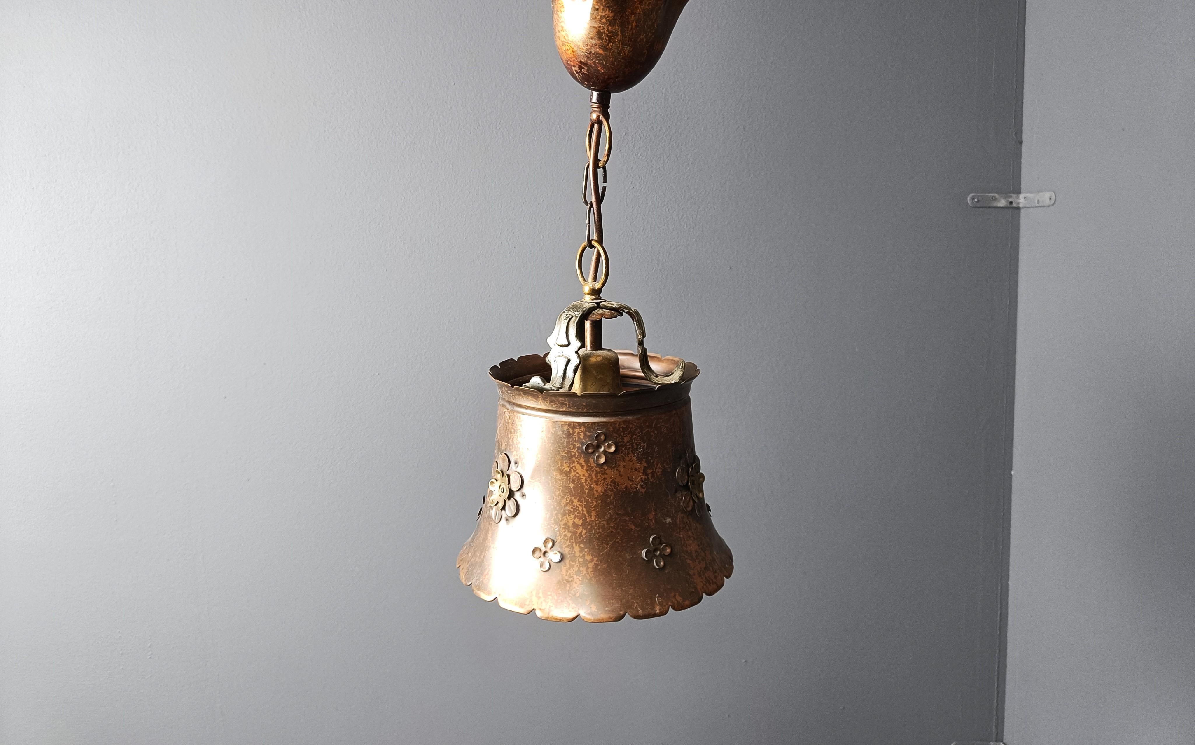 Brutalismo Lampada a sospensione brutalista in rame, anni '70 in vendita