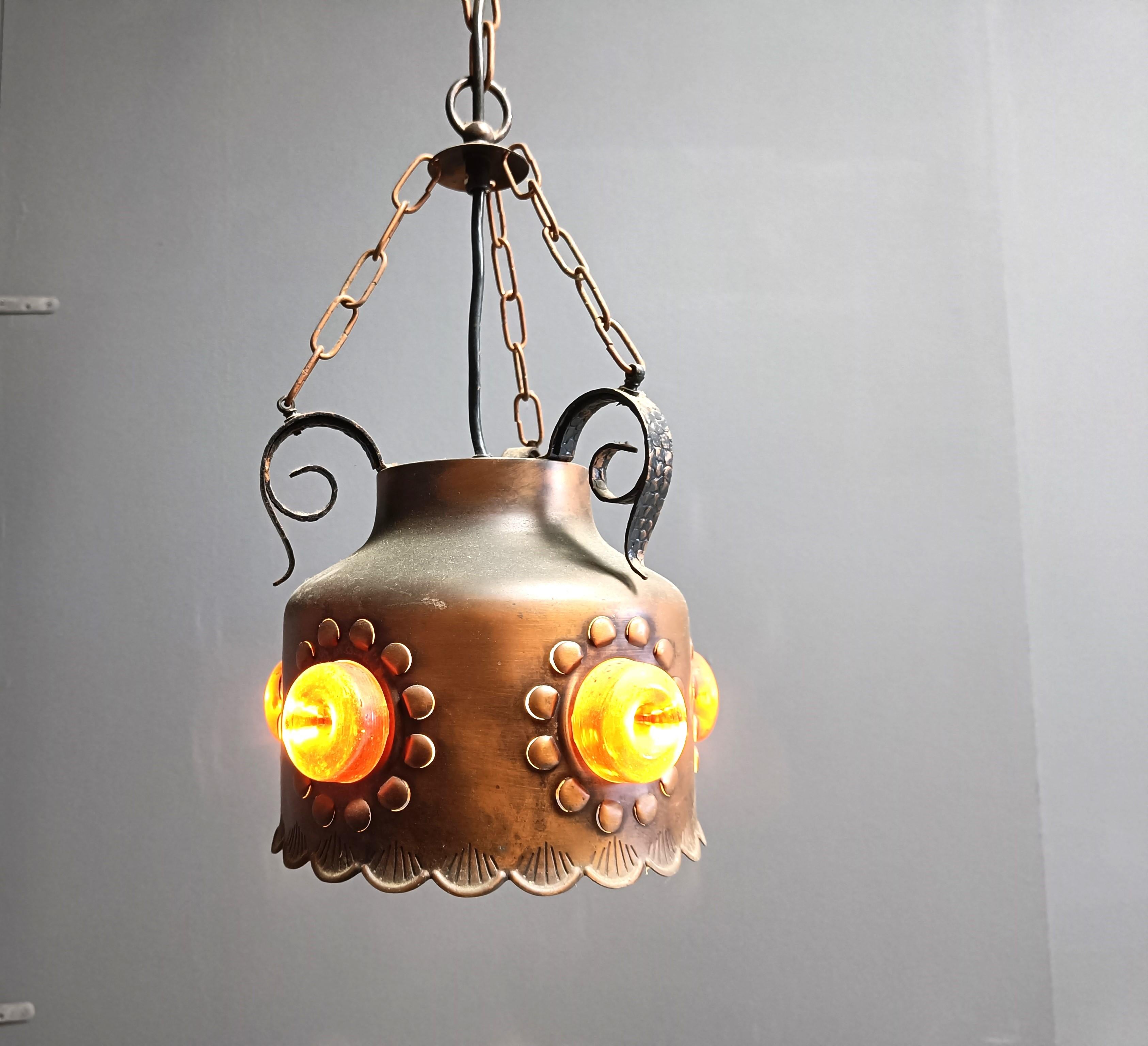 Lampada a sospensione brutalista in rame, anni '70 in vendita 2