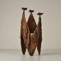 Chandelier à trois branches en cuivre brutaliste