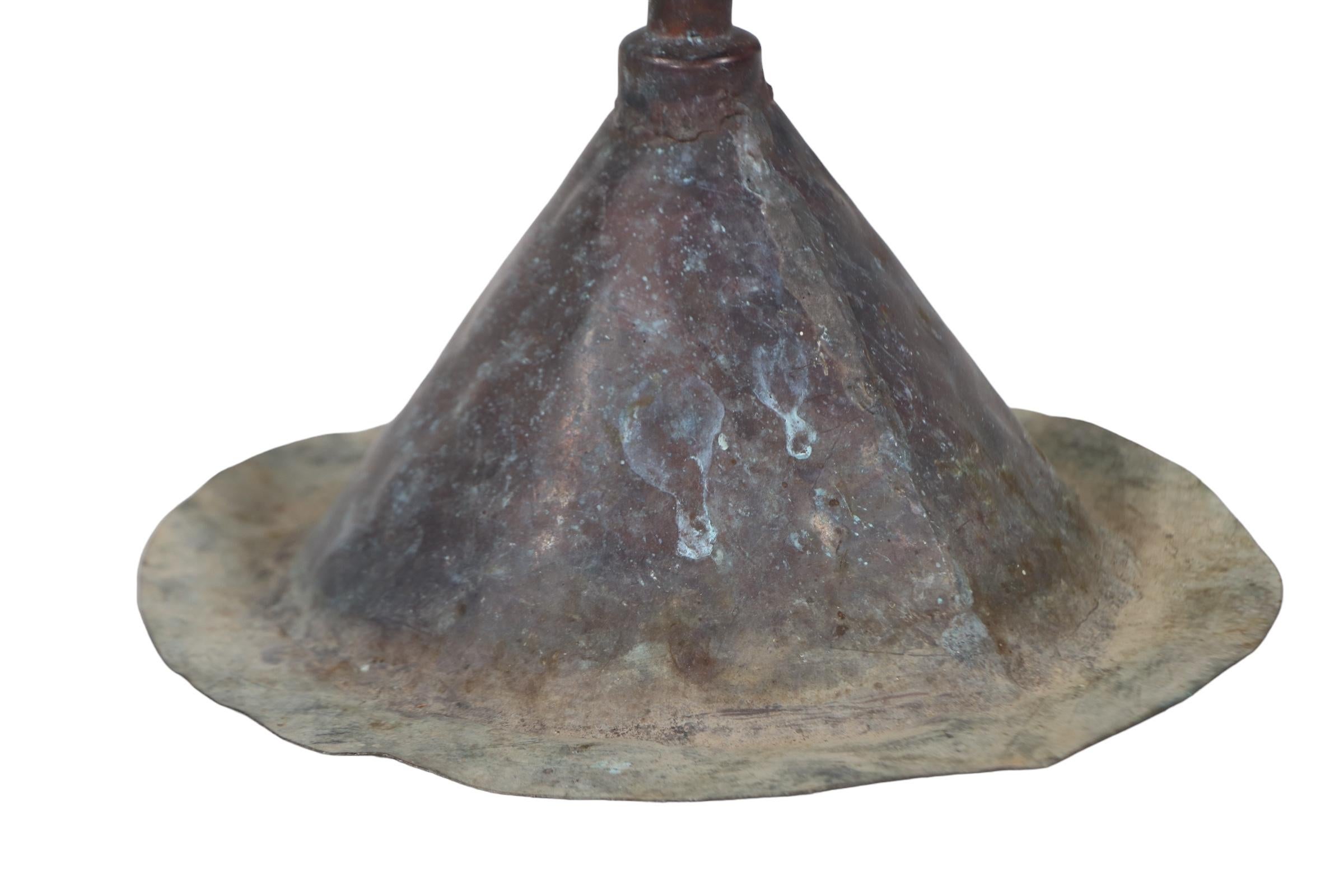 Escultura Brutalista de Cobre Verdigris The Lilly c 1970's en venta 8
