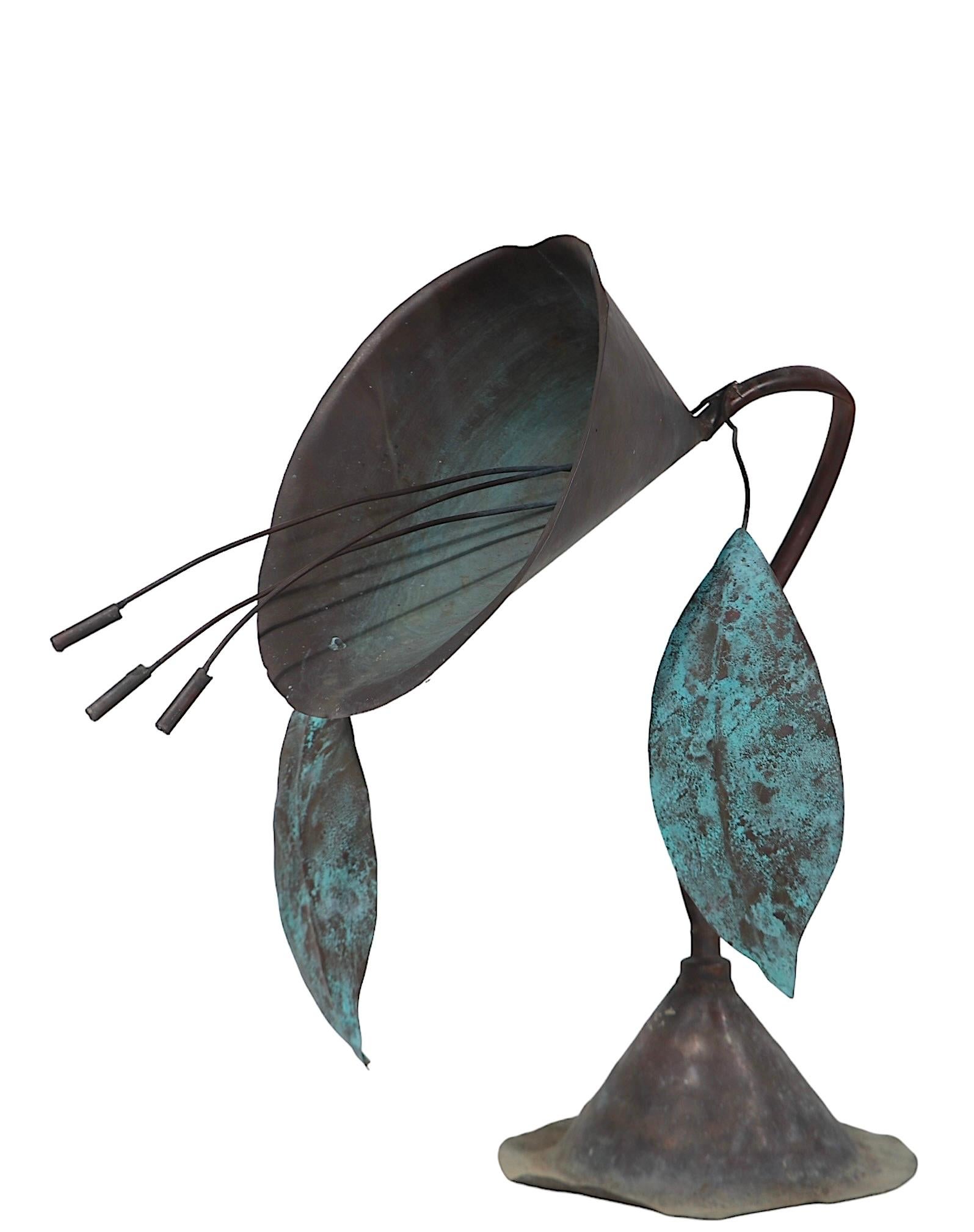 Escultura Brutalista de Cobre Verdigris The Lilly c 1970's en venta 3