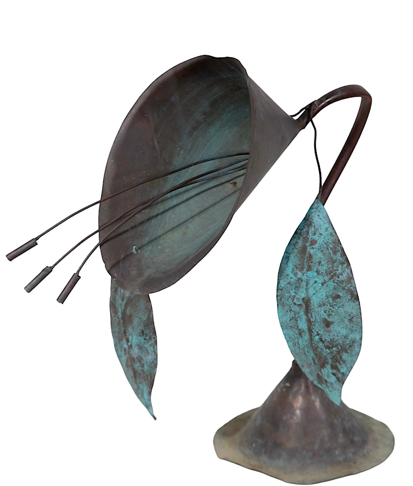 Escultura Brutalista de Cobre Verdigris The Lilly c 1970's en venta 4