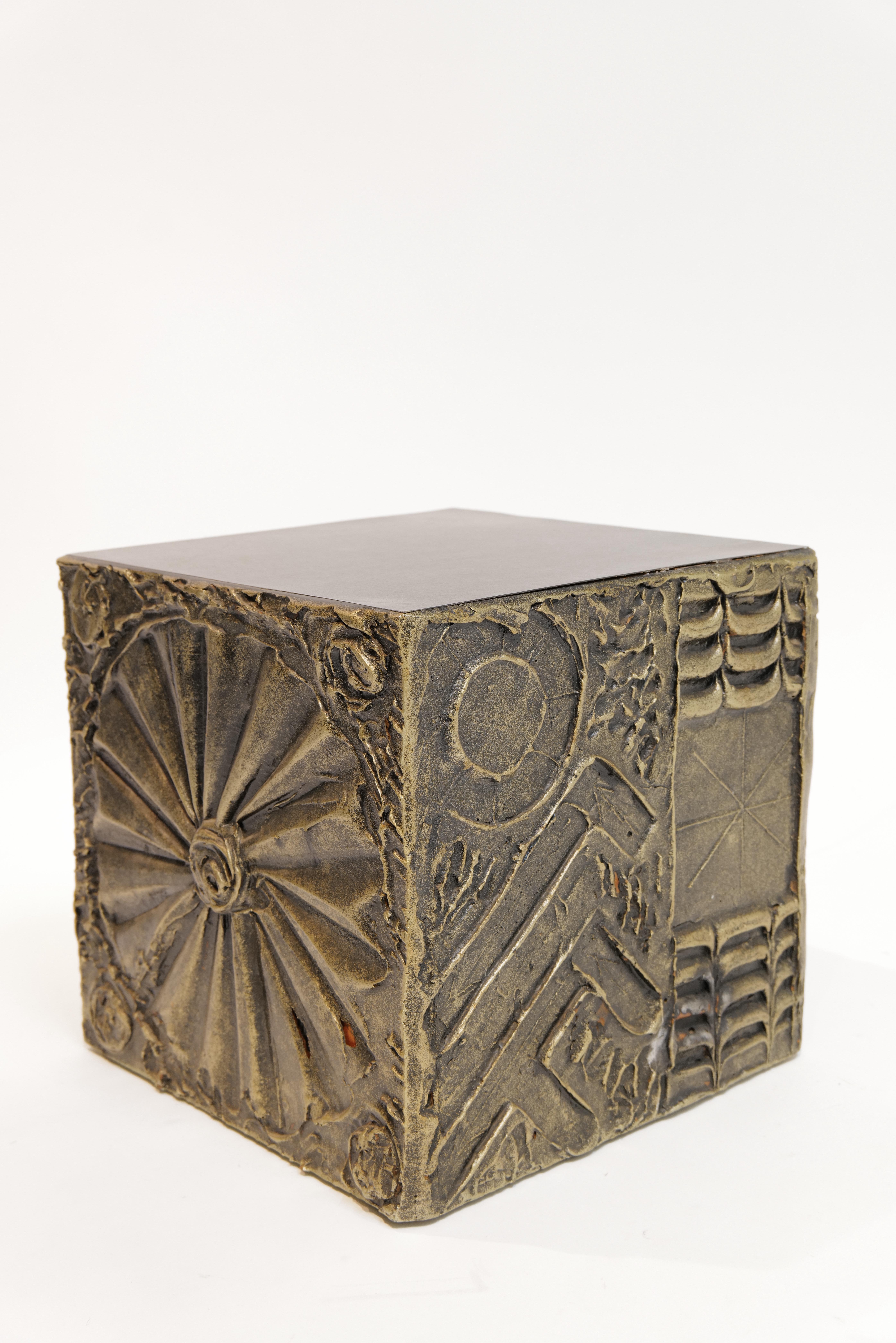 Mesa auxiliar cúbica brutalista de Adrian Pearsall para Craft Associates en venta 3