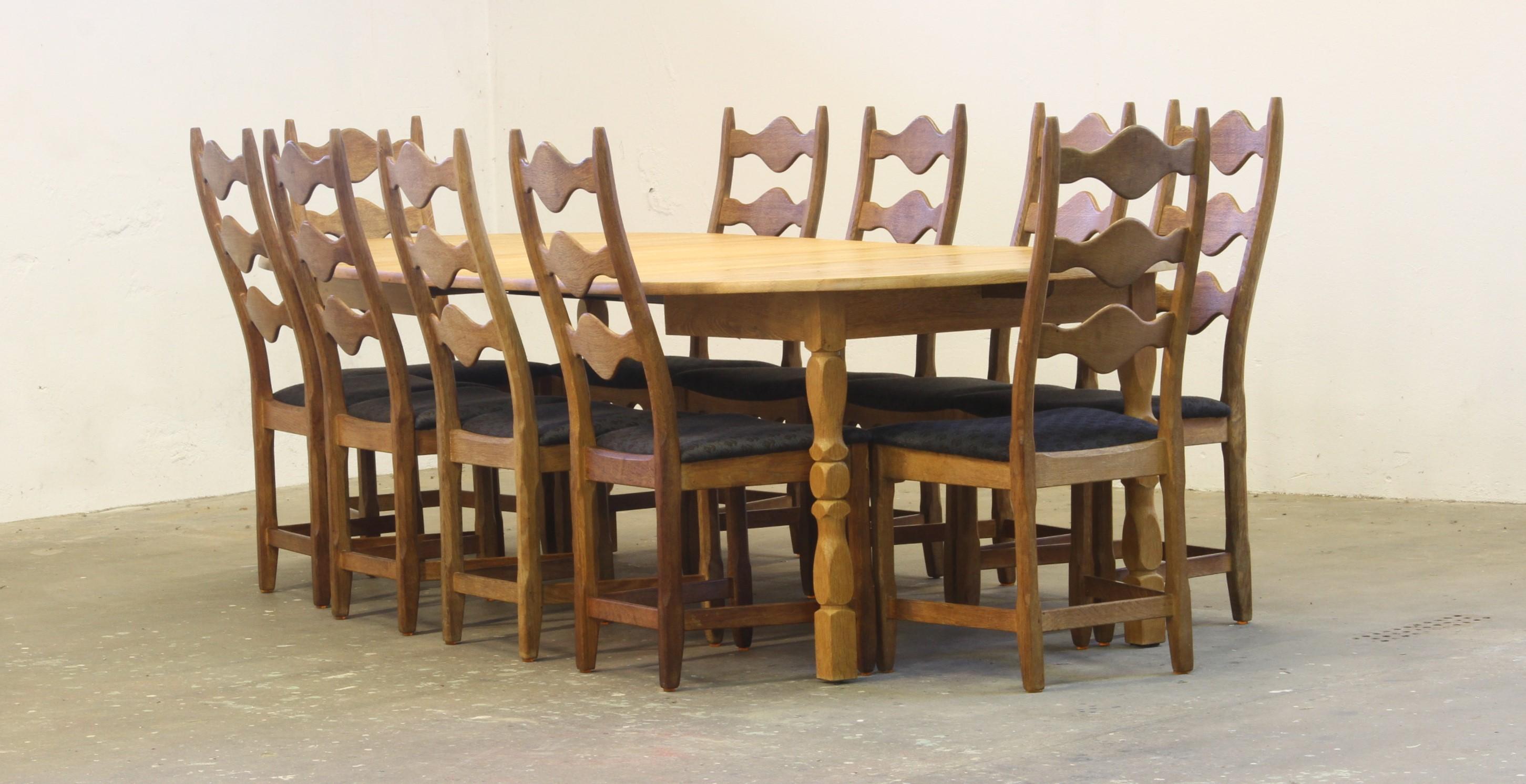 Brutalist Danish Oak Extending Dining Table in the style of Henning Kjærnulf For Sale 6
